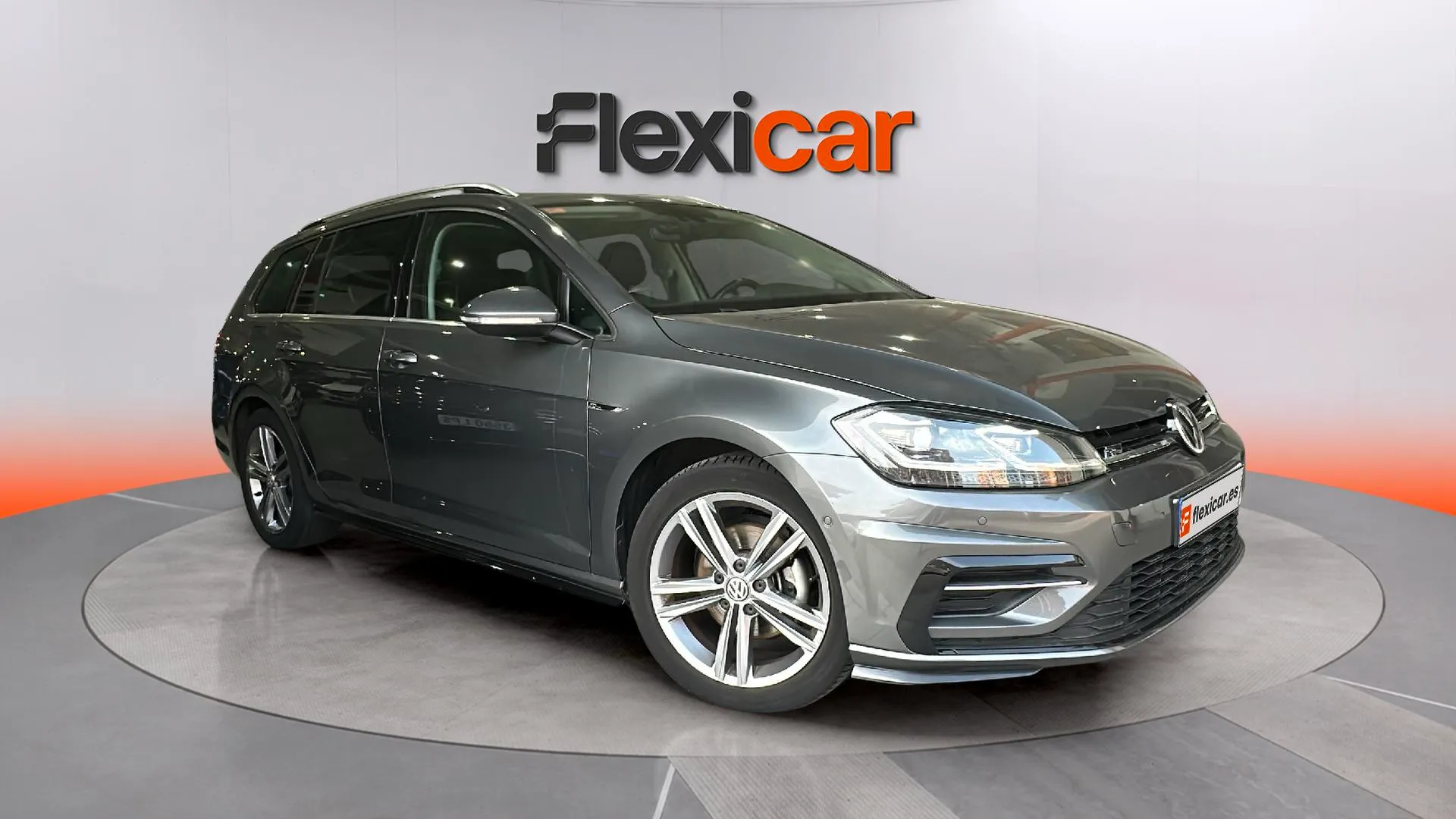 Volkswagen Golf Sport R-Line 1.5 TSI DSG Variant
