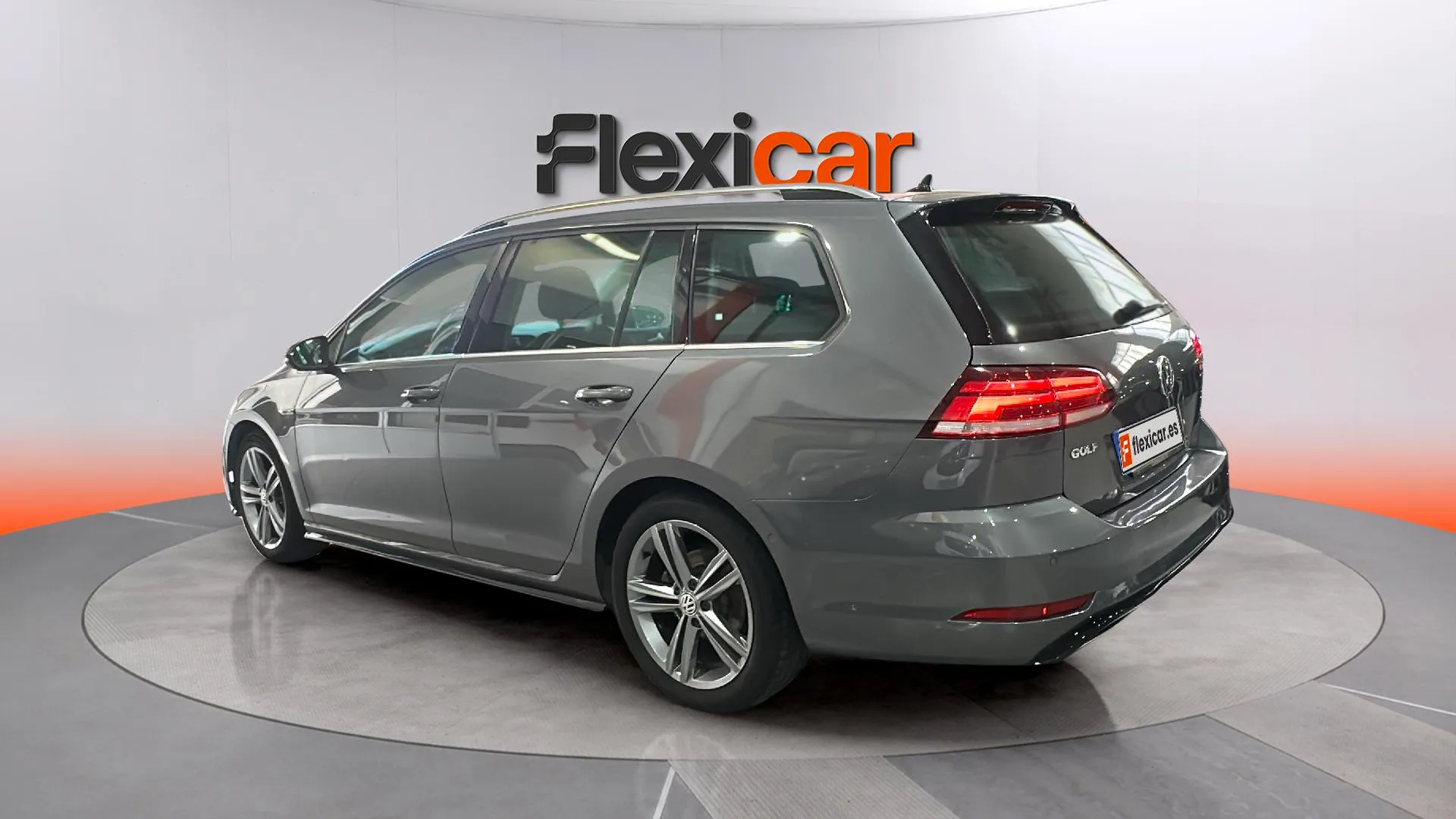 Volkswagen Golf Sport R-Line 1.5 TSI DSG Variant - foto 7