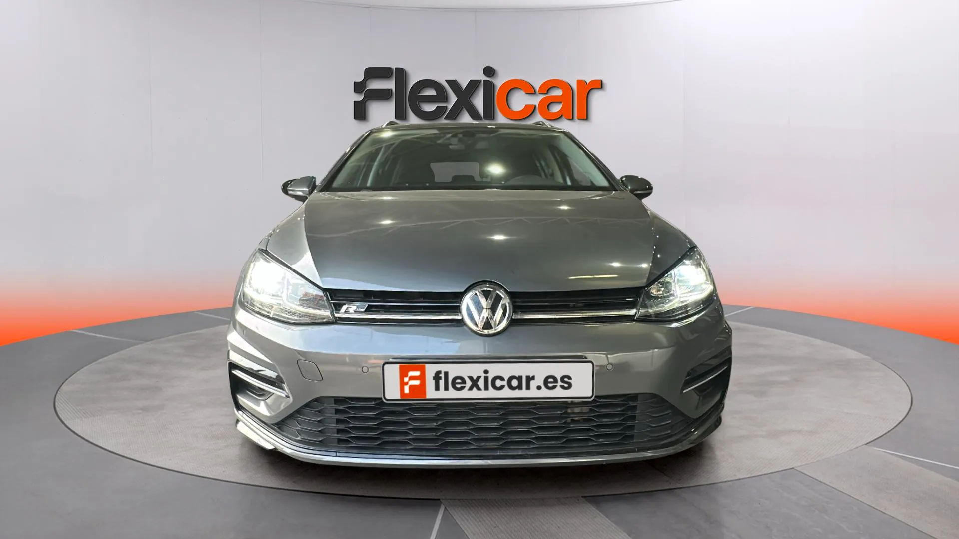 Volkswagen Golf Sport R-Line 1.5 TSI DSG Variant - foto 2