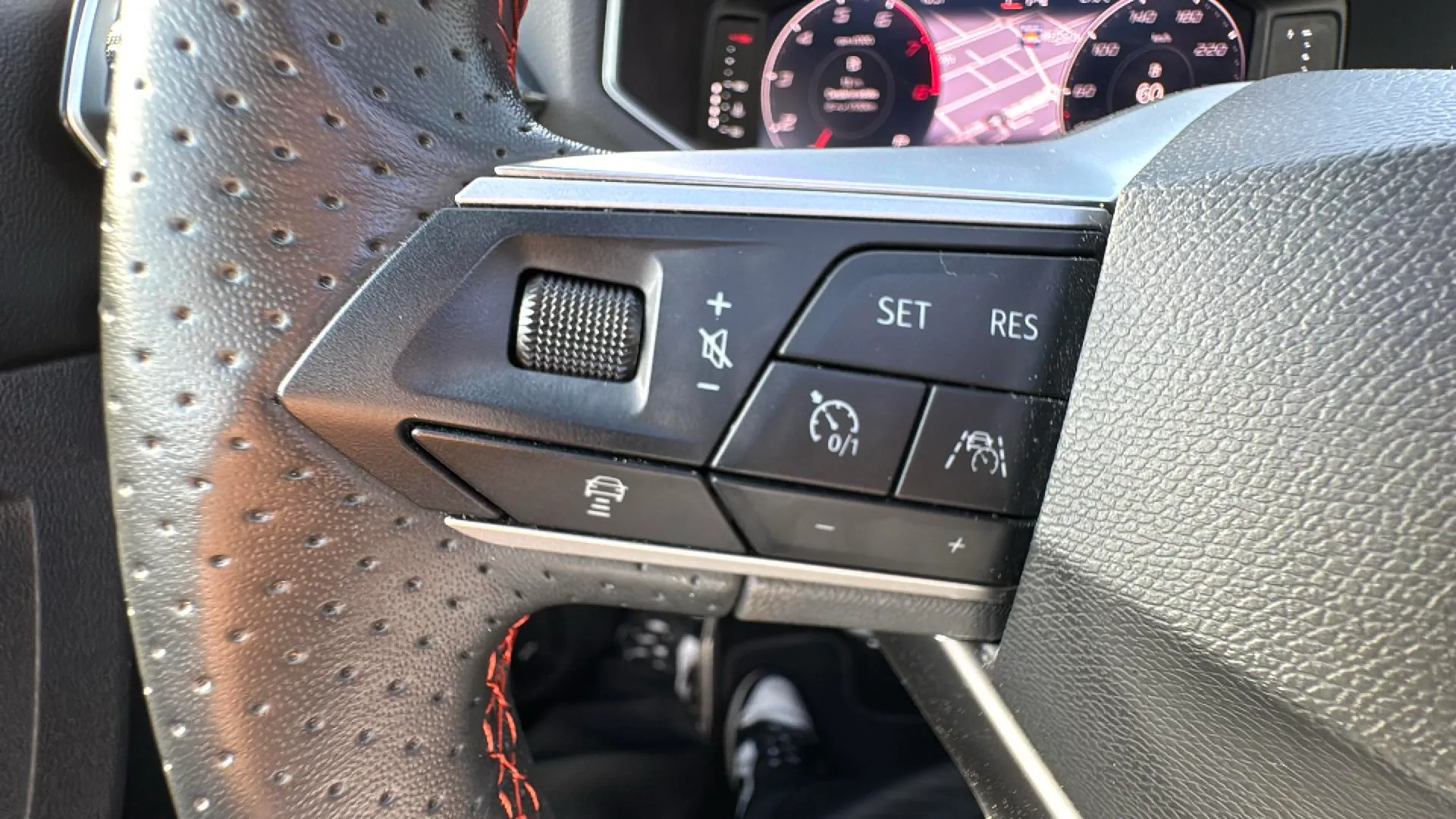 SEAT Tarraco 1.5 TSI FR Edition DSG - foto 27