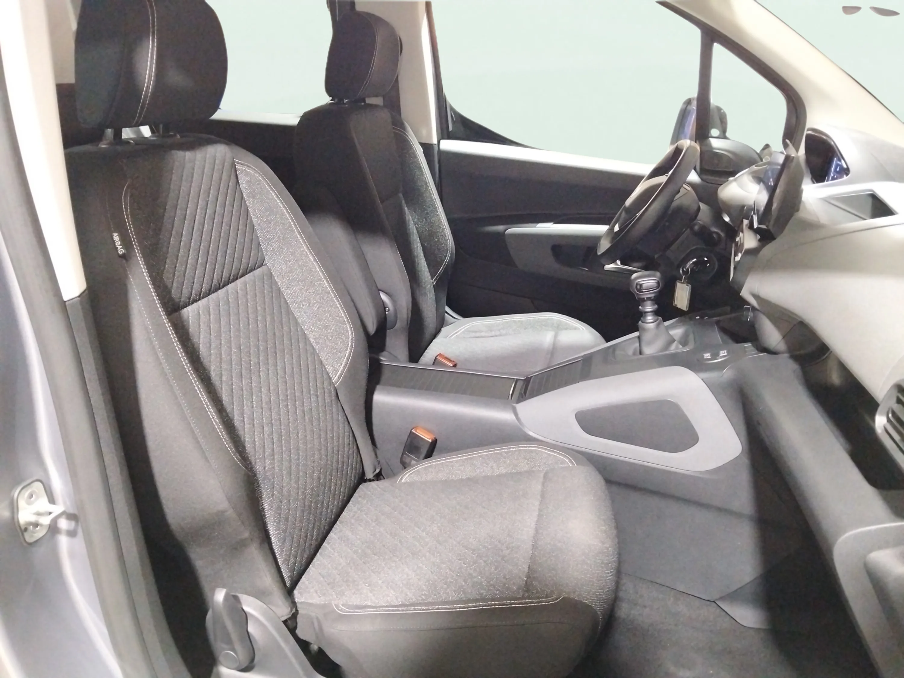 Peugeot Rifter Allure BlueHDi 100 - foto 13