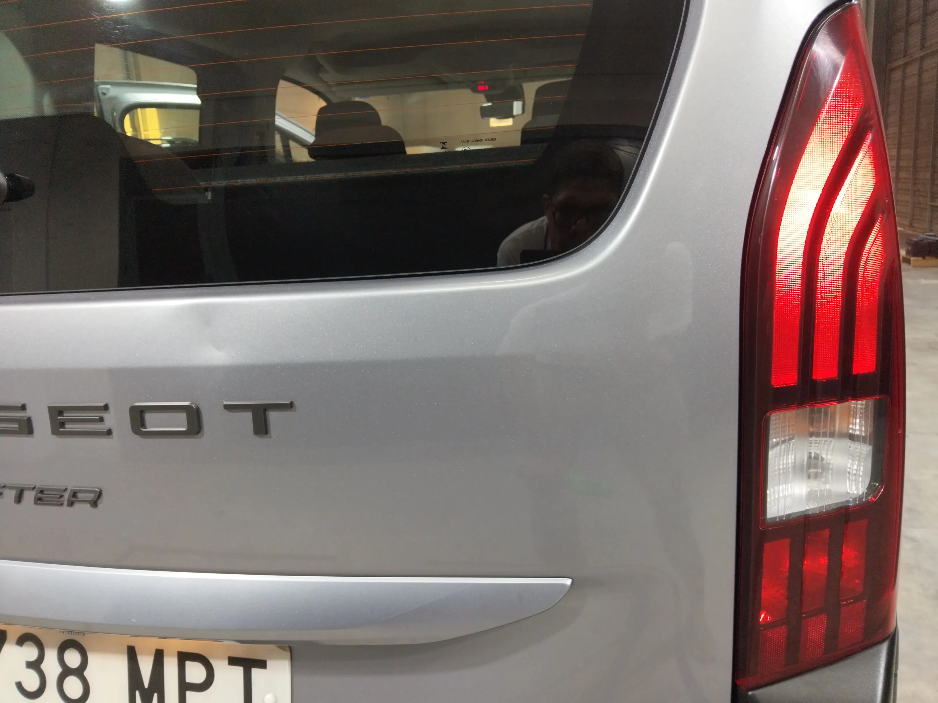 Peugeot Rifter Allure BlueHDi 100 - foto 19