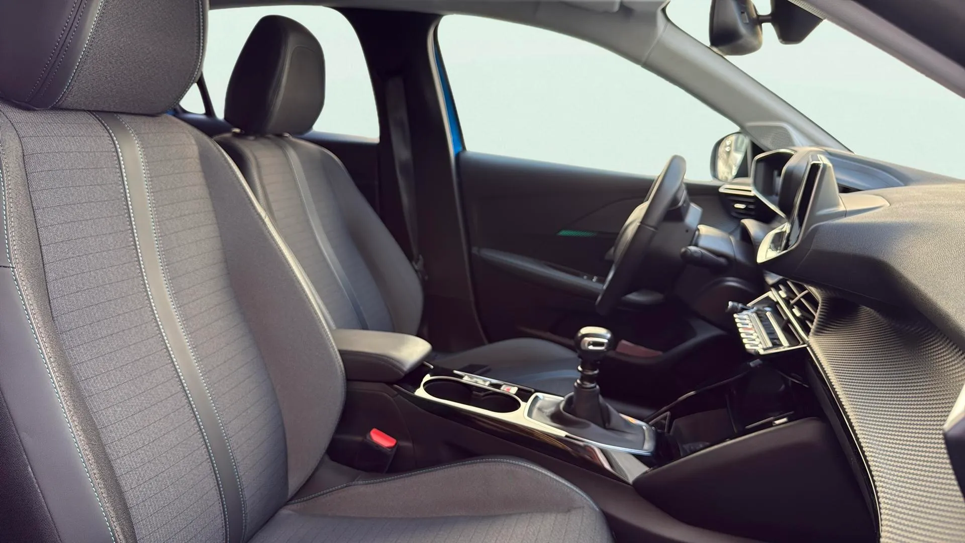 Peugeot 208 PureTech Allure Pack - foto 19