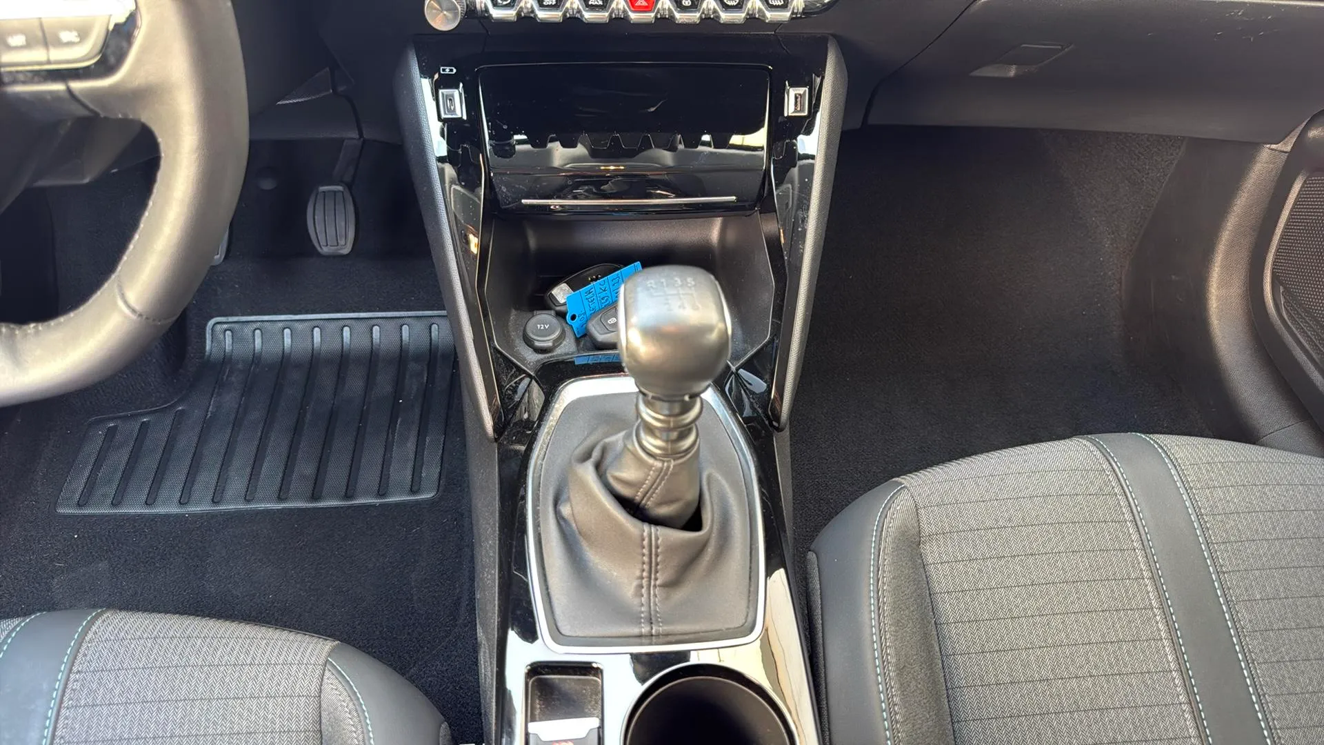 Peugeot 208 PureTech Allure Pack - foto 16