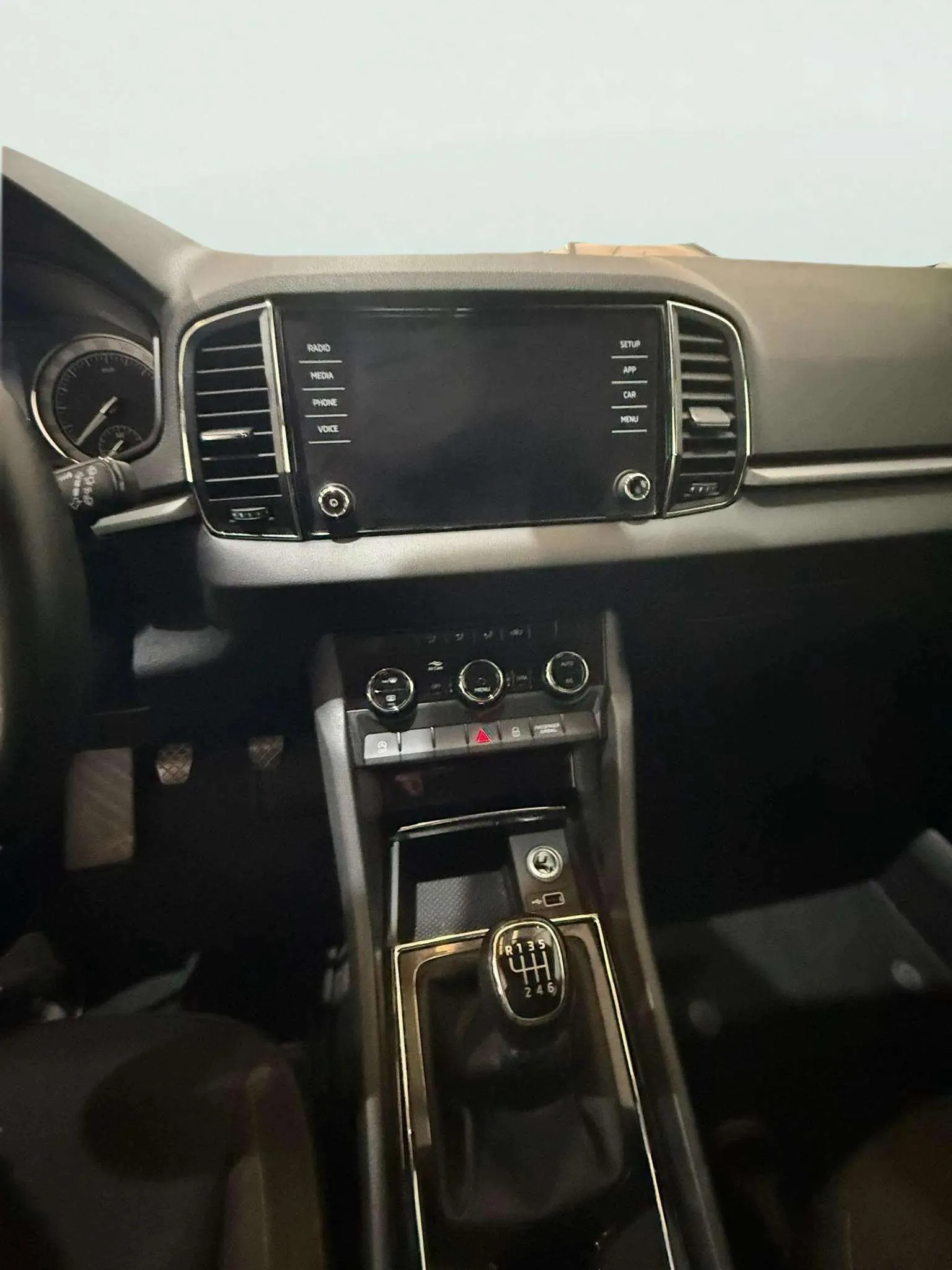 Škoda Karoq 1.5 TSI ACT Style - foto 27