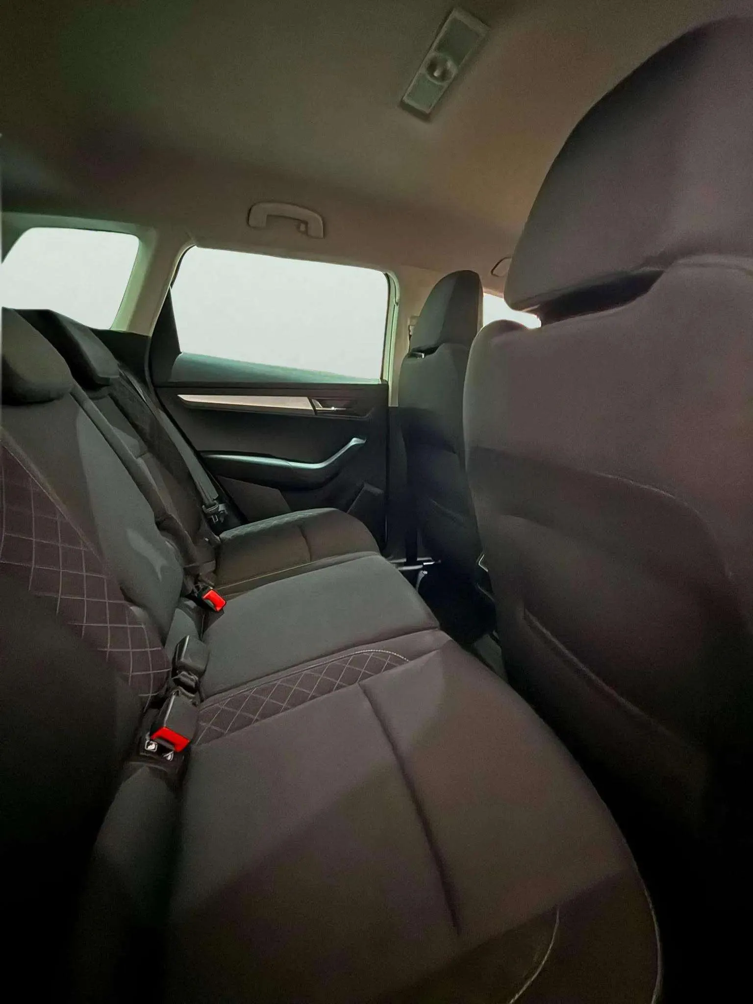 Škoda Karoq 1.5 TSI ACT Style - foto 30