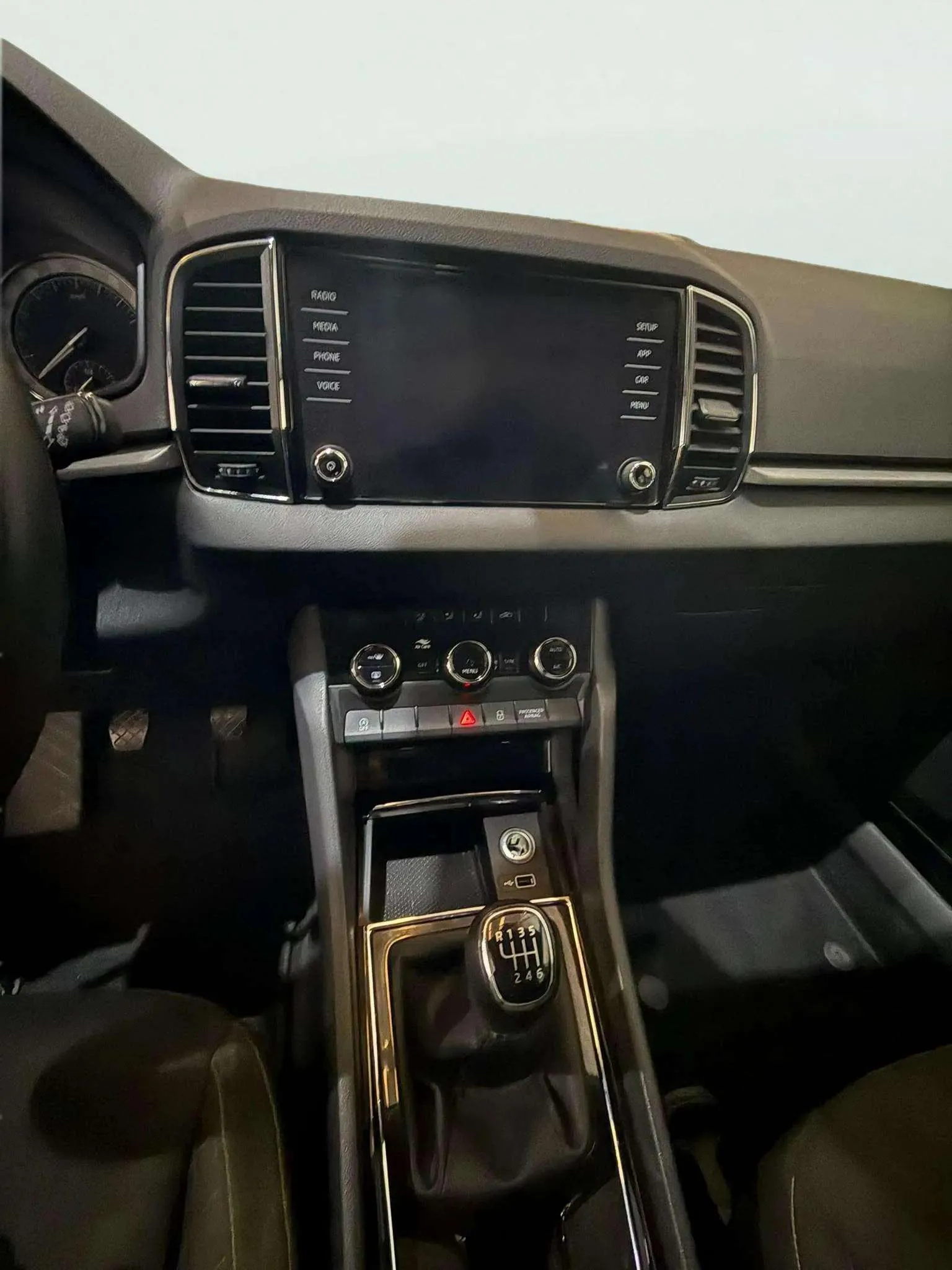 Škoda Karoq 1.5 TSI ACT Style - foto 16