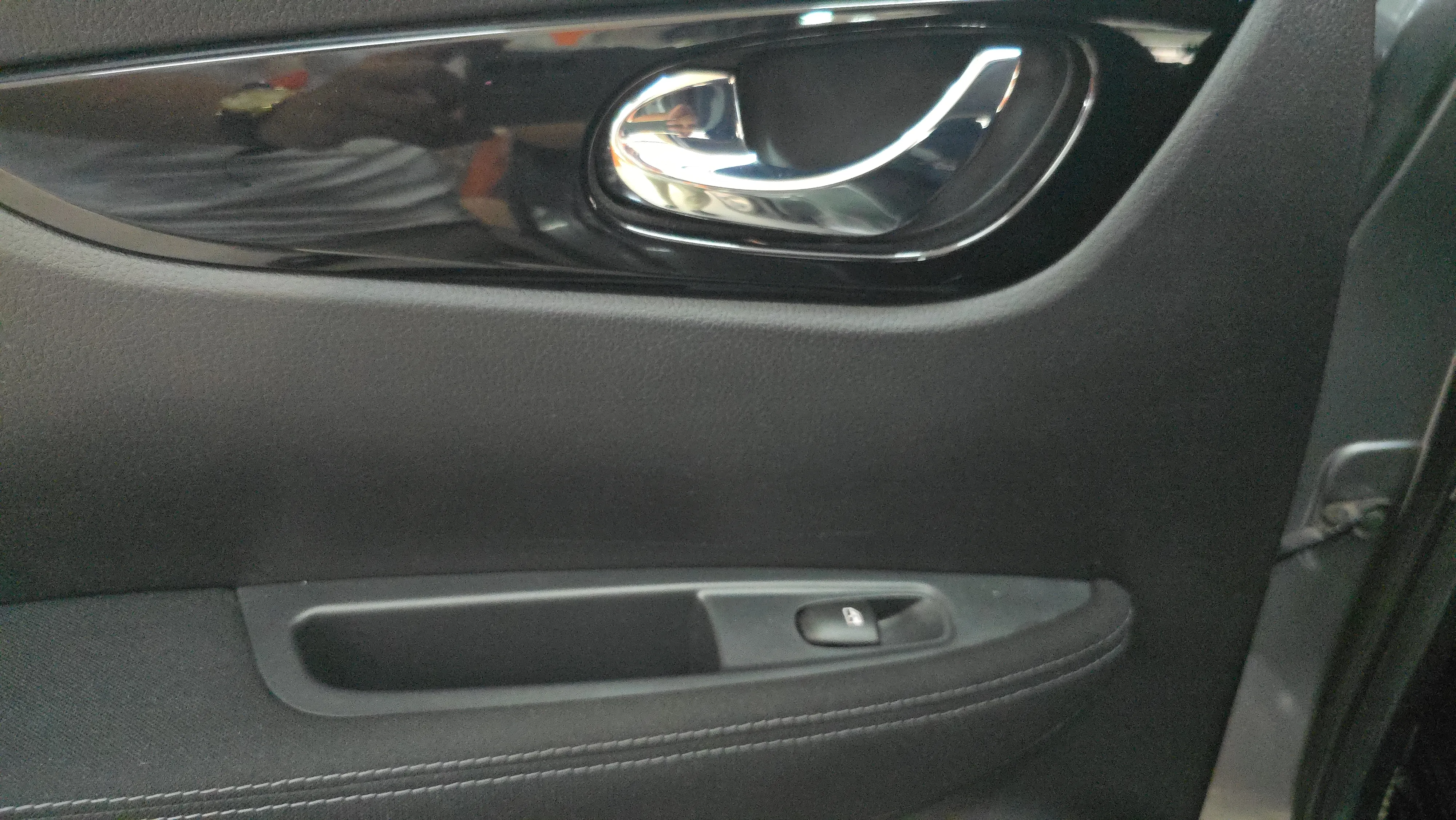 Nissan Qashqai DIG-T E6D Visia - foto 26