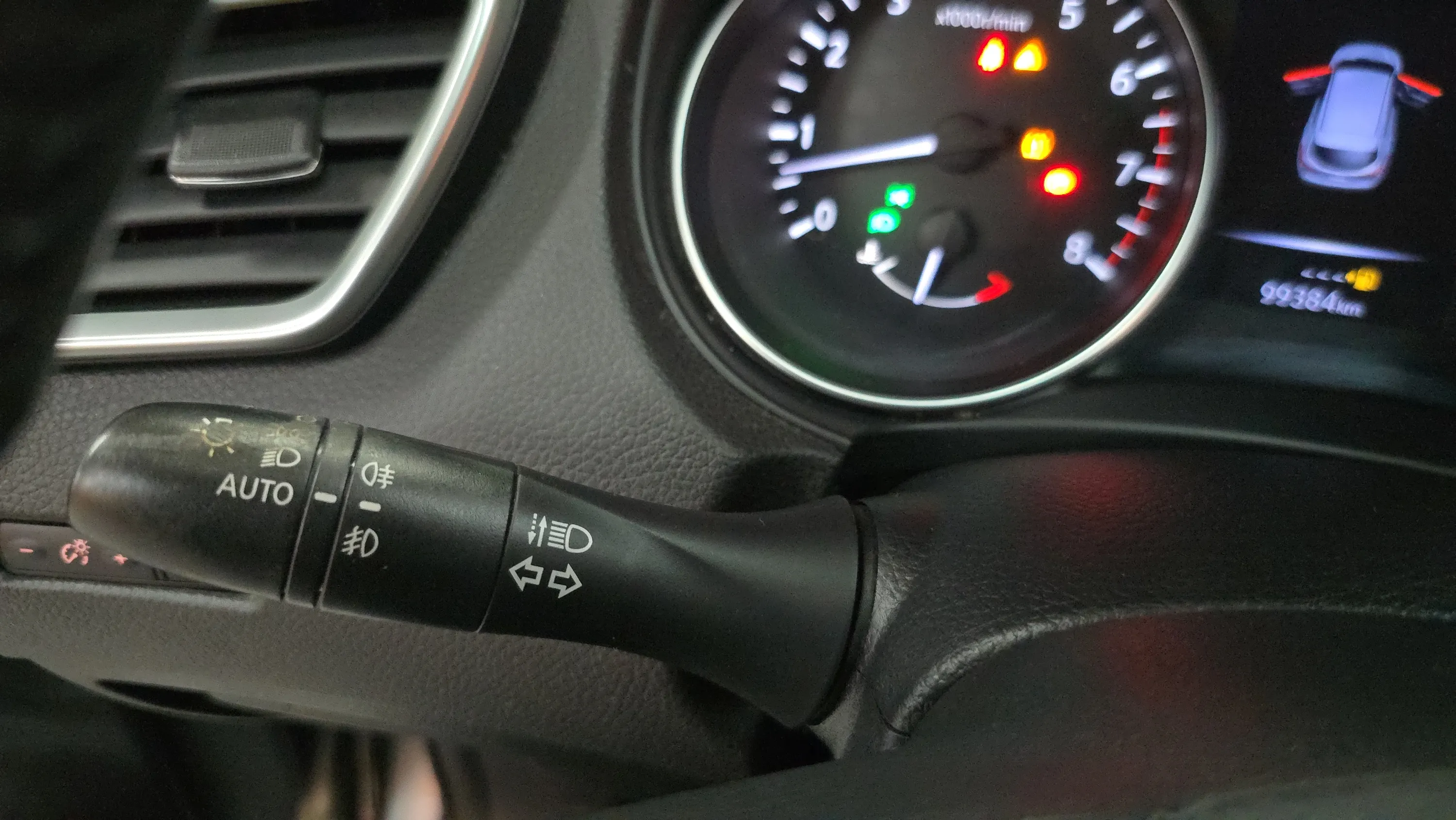 Nissan Qashqai DIG-T E6D Visia - foto 29