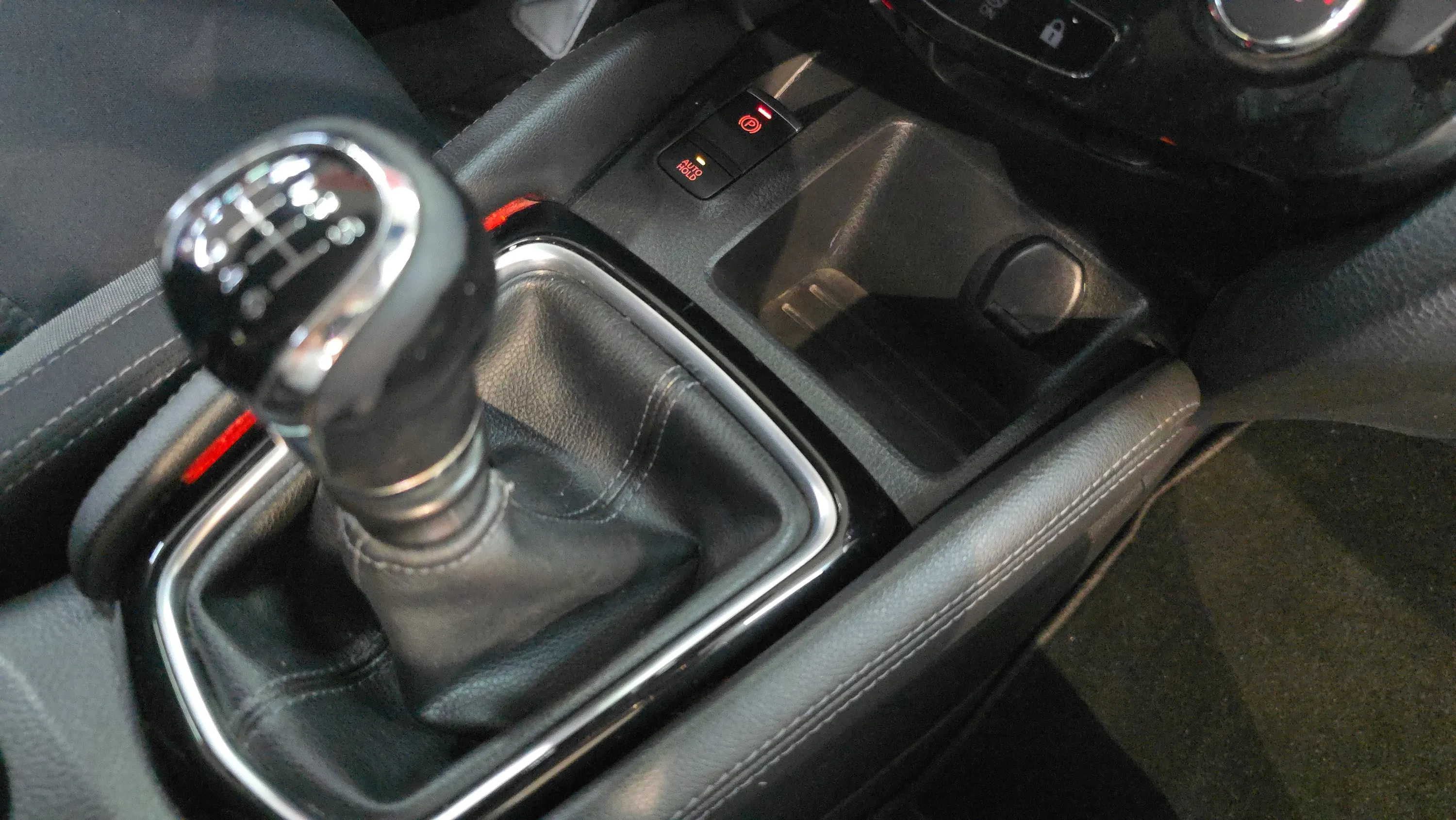 Nissan Qashqai DIG-T E6D Visia - foto 27