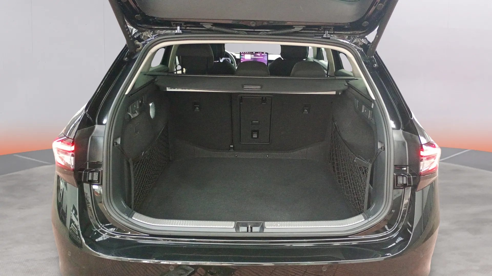 Škoda Superb Combi 1.5 TSI m-HEV DSG Selection - foto 28