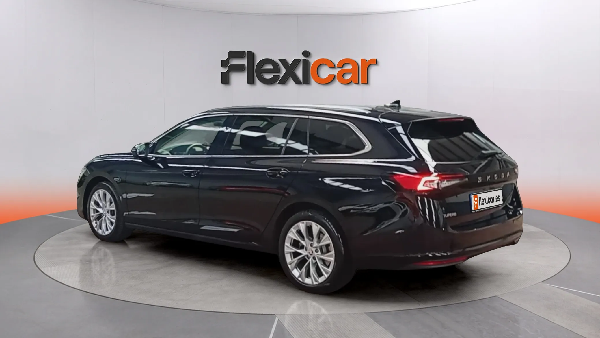 Škoda Superb Combi 1.5 TSI m-HEV DSG Selection - foto 6