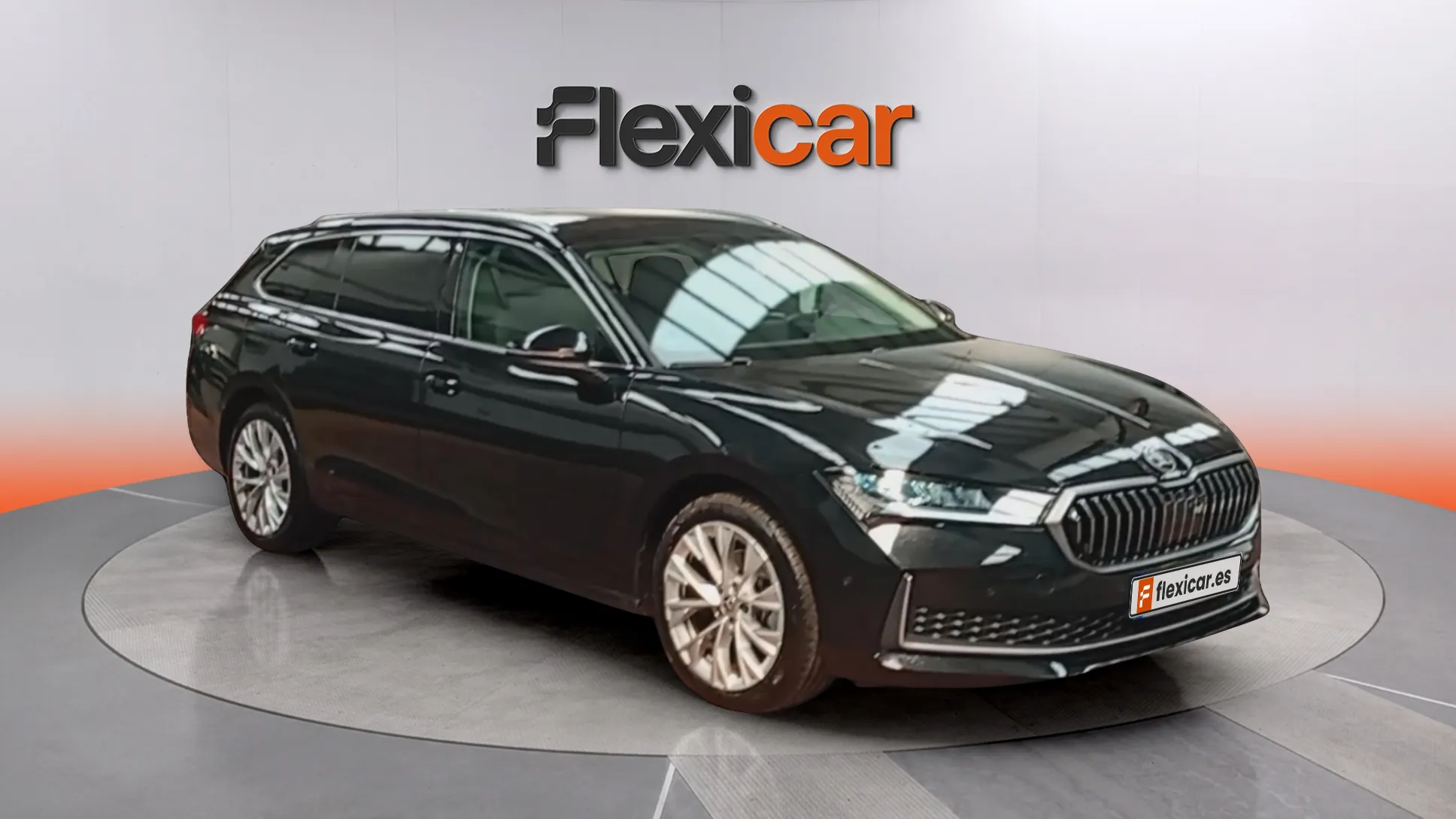 Škoda Superb Combi 1.5 TSI m-HEV DSG Selection - foto 1