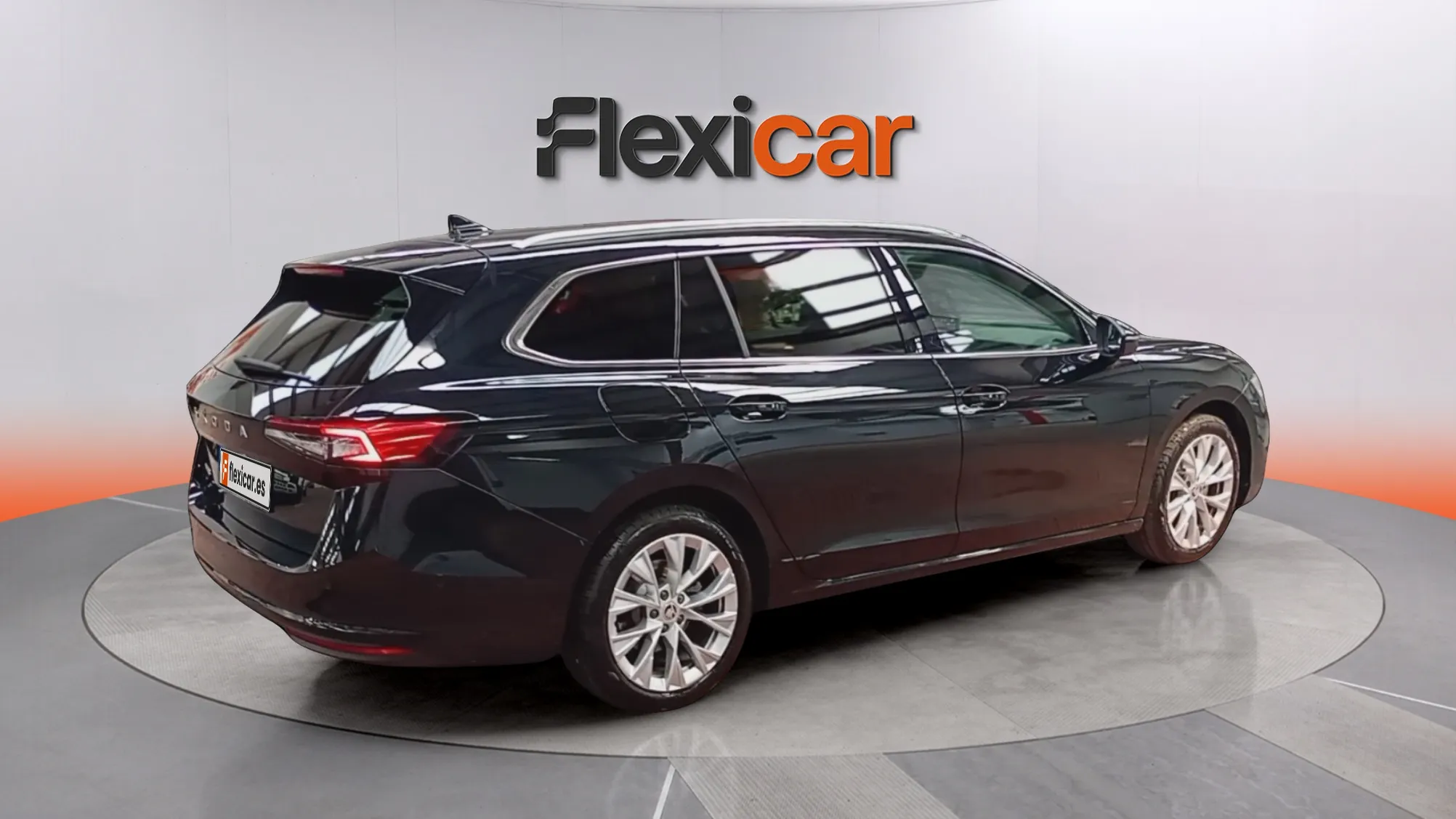 Škoda Superb Combi 1.5 TSI m-HEV DSG Selection - foto 8