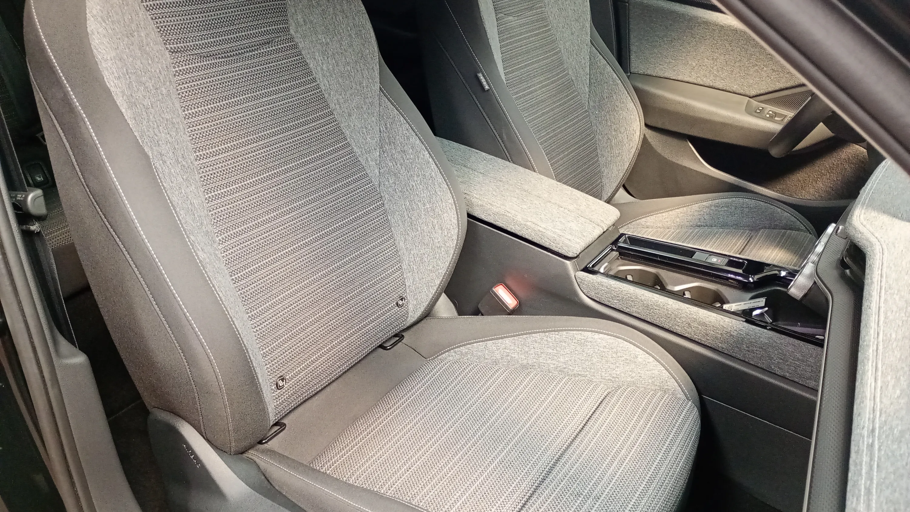 Škoda Superb Combi 1.5 TSI m-HEV DSG Selection - foto 24