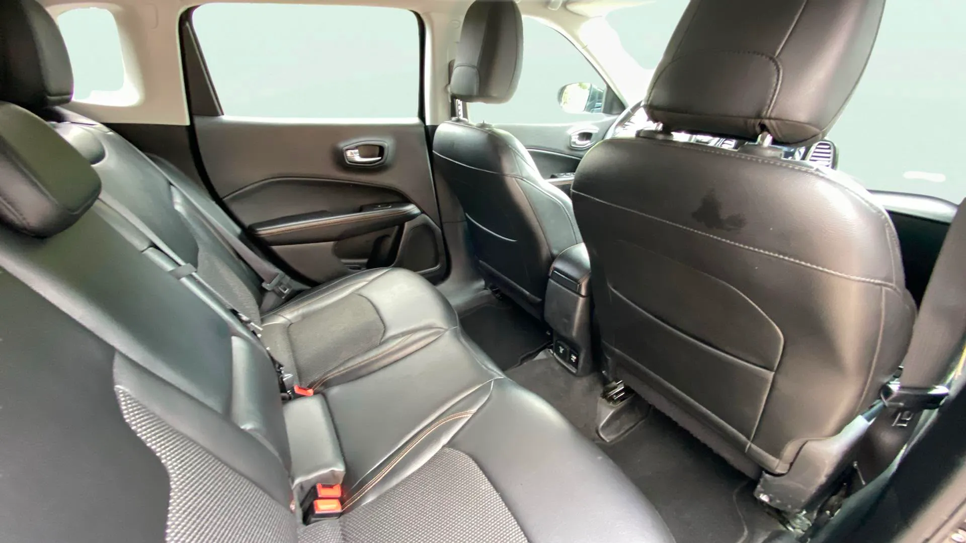 Jeep Compass 1.4 Mair Limited 4x2 - foto 19