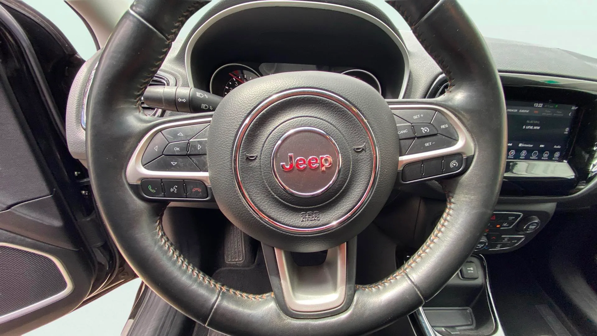 Jeep Compass 1.4 Mair Limited 4x2 - foto 9