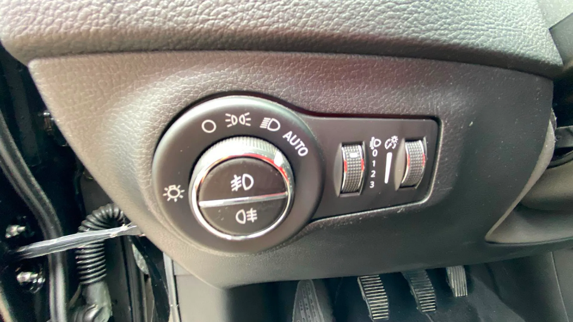 Jeep Compass 1.4 Mair Limited 4x2 - foto 14