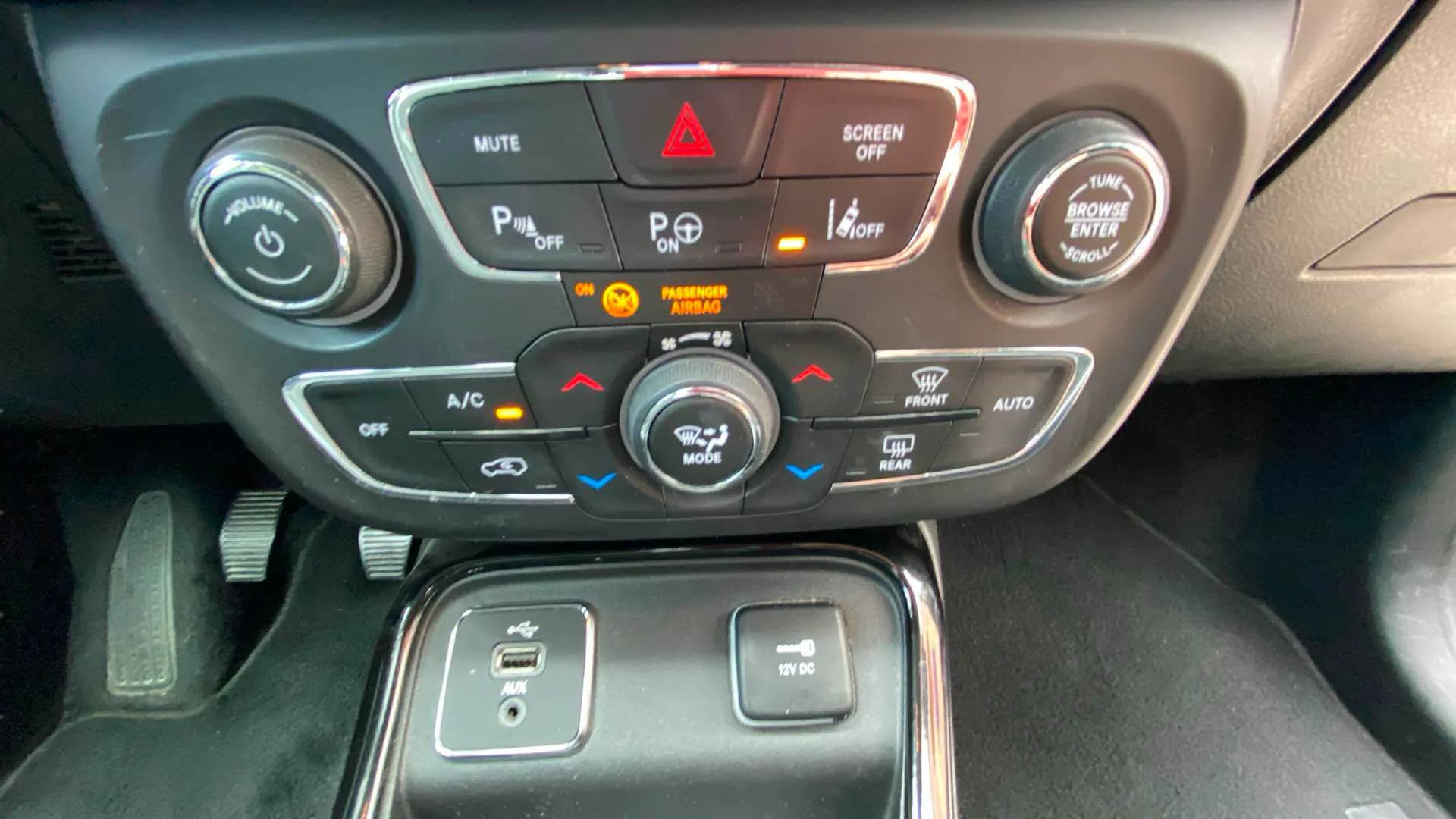 Jeep Compass 1.4 Mair Limited 4x2 - foto 13