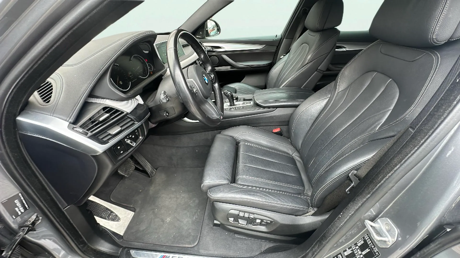 BMW X6 M50d - foto 14