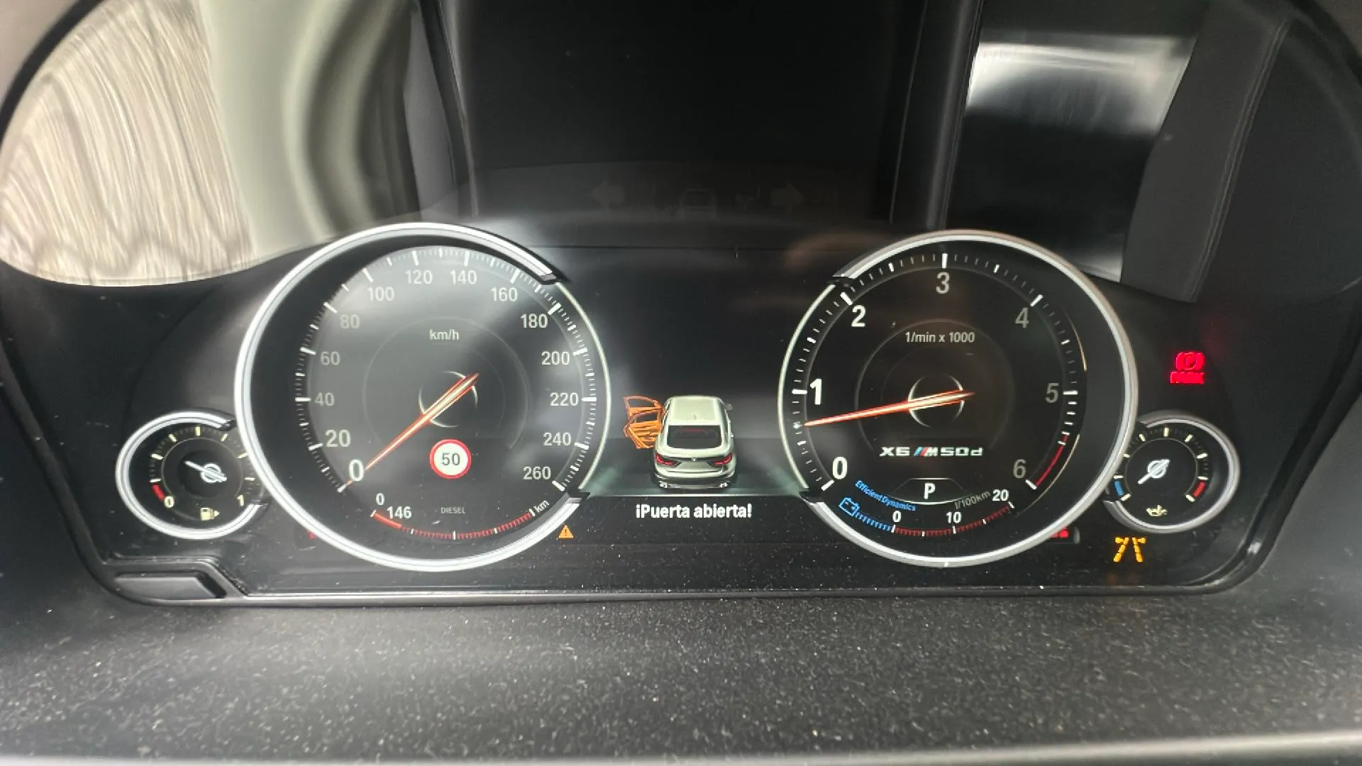 BMW X6 M50d - foto 13