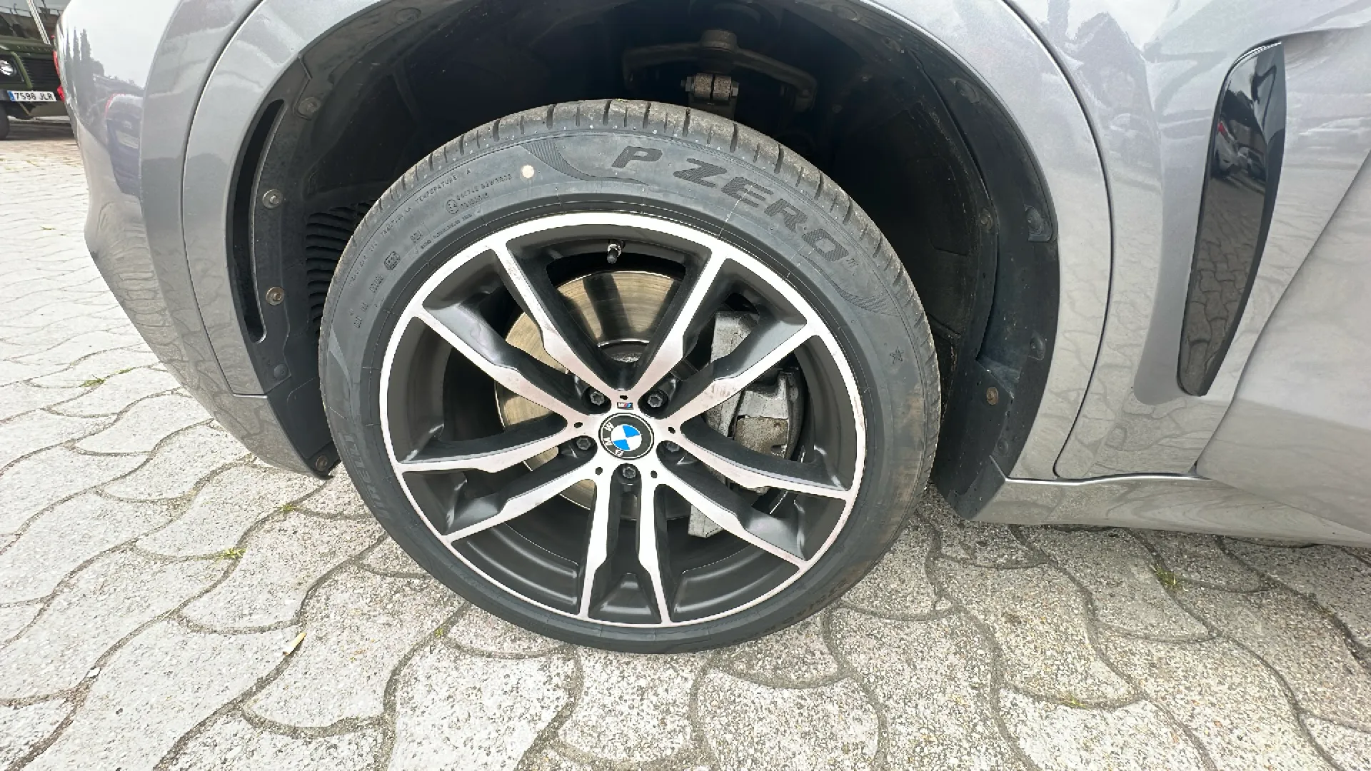BMW X6 M50d - foto 30