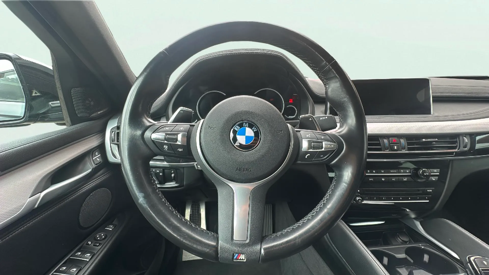 BMW X6 M50d - foto 11