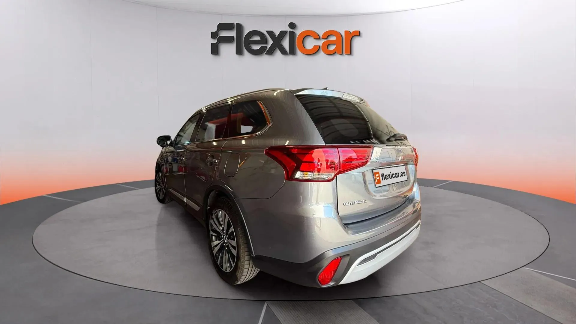 Mitsubishi Outlander 200 MPI Motion CVT 2WD 5 Plazas - foto 7
