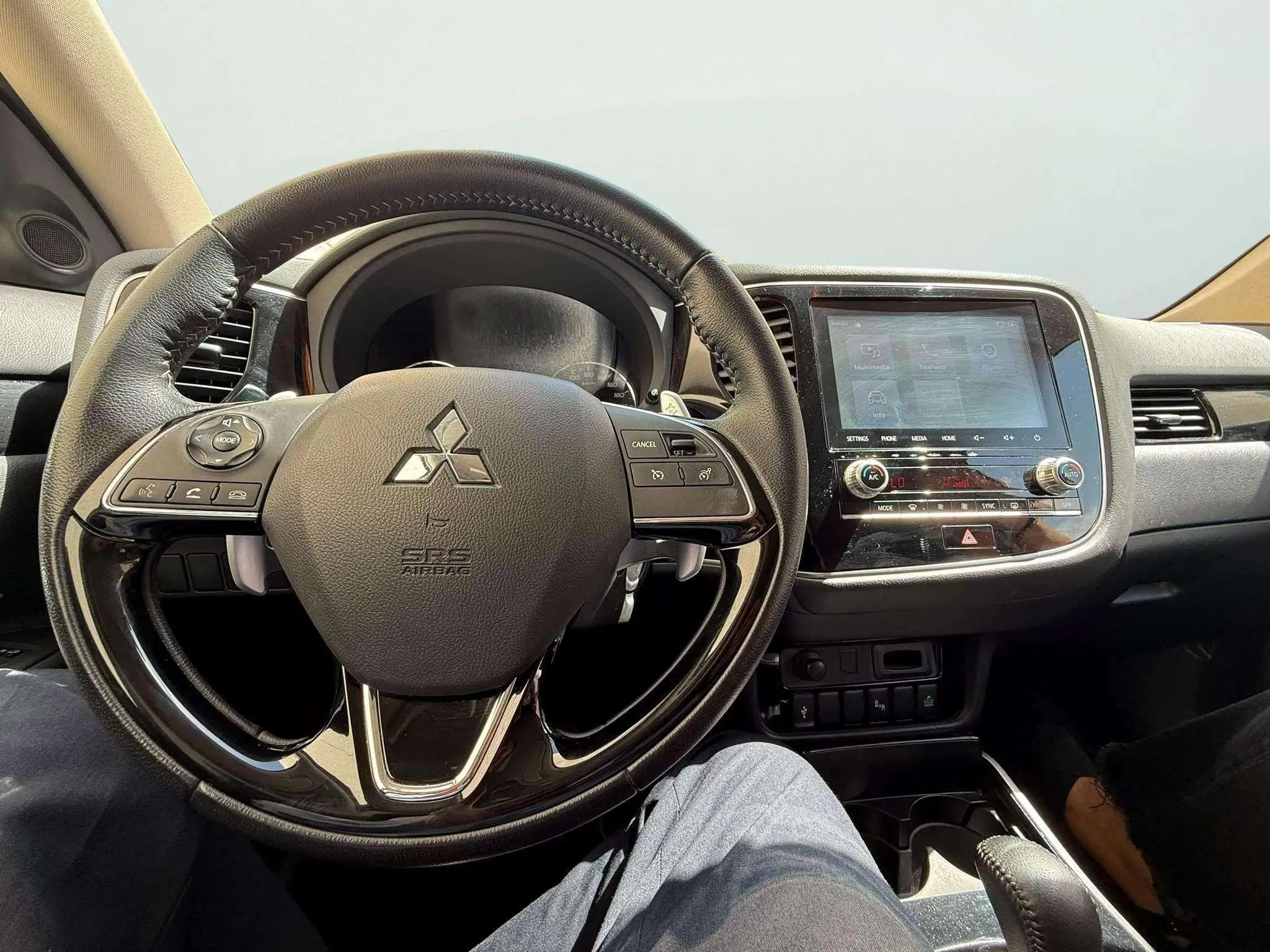 Mitsubishi Outlander 200 MPI Motion CVT 2WD 5 Plazas - foto 10