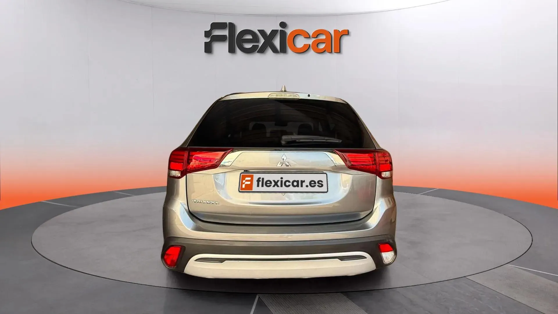 Mitsubishi Outlander 200 MPI Motion CVT 2WD 5 Plazas - foto 3