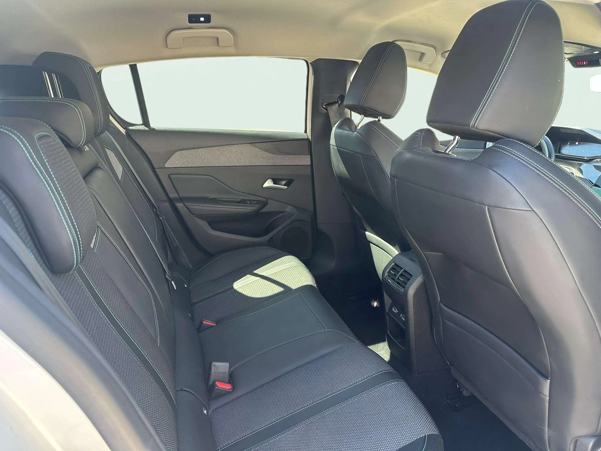 Peugeot 308 SW Active Pack PureTech 130 EAT8 - foto 13