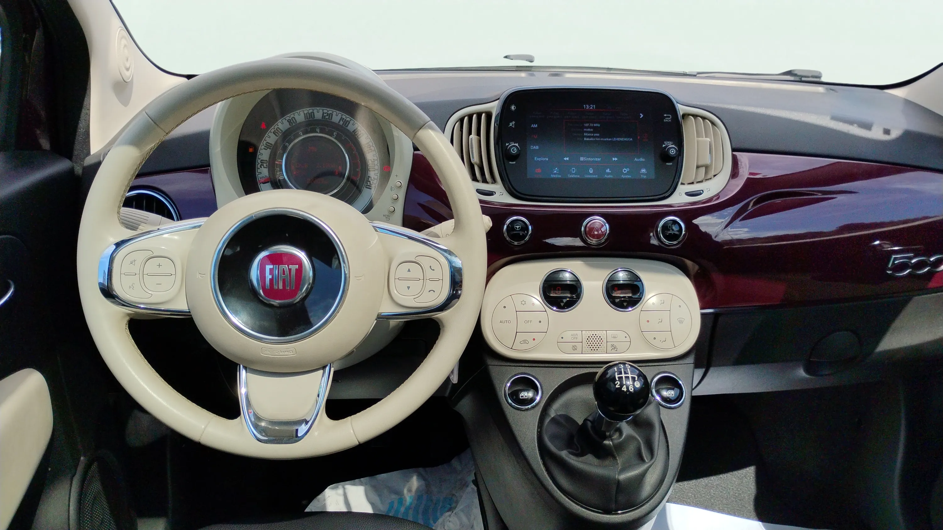 Fiat 500 Dolcevita 1.0 Hybrid - foto 9