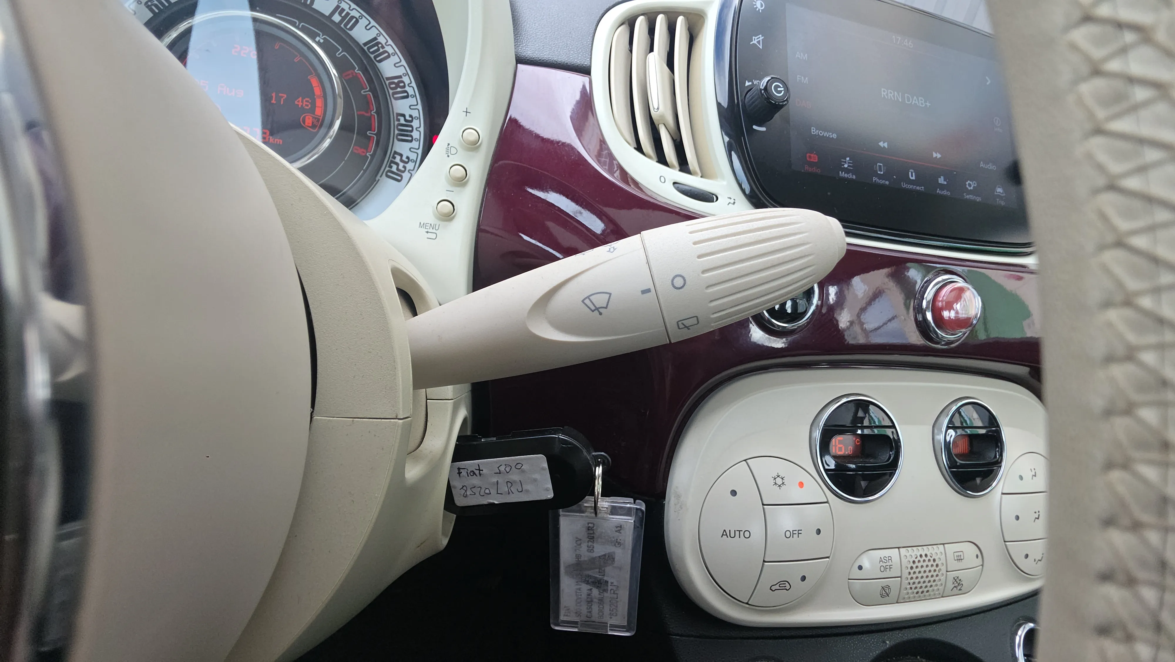 Fiat 500 Dolcevita 1.0 Hybrid - foto 21