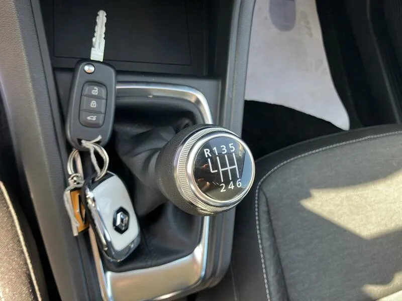 Renault Captur TCe GLP - foto 16