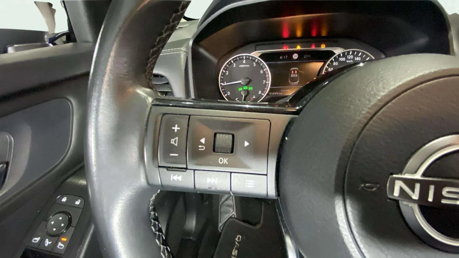 Nissan Qashqai DIG-T mHEV 4x2 Acenta - foto 32