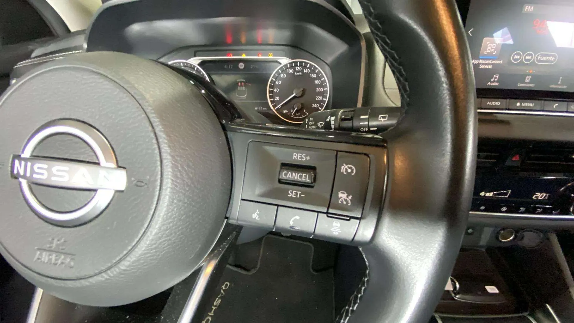 Nissan Qashqai DIG-T mHEV 4x2 Acenta - foto 31