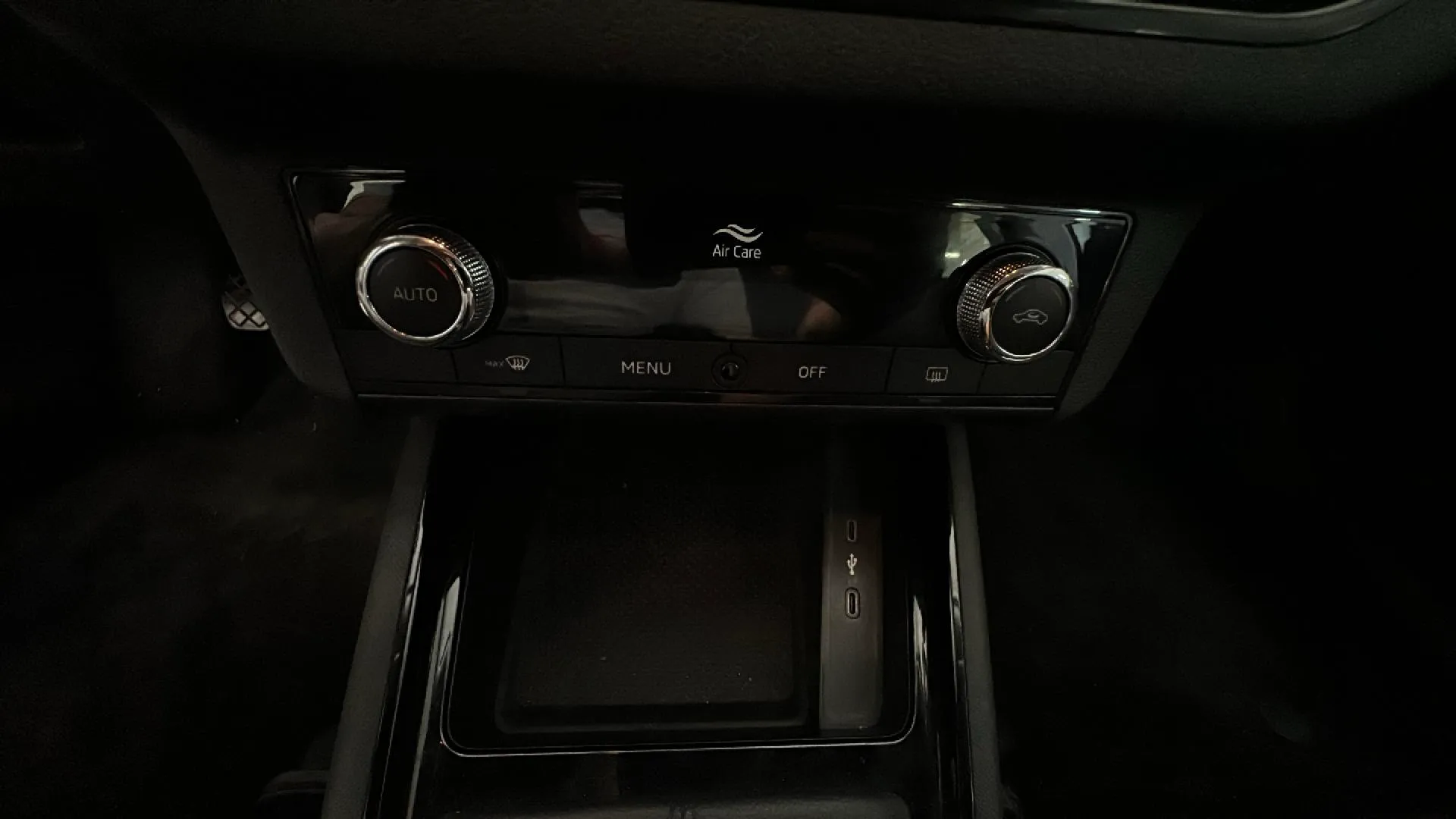 Škoda Kamiq 1.0 TSI Ambition - foto 18