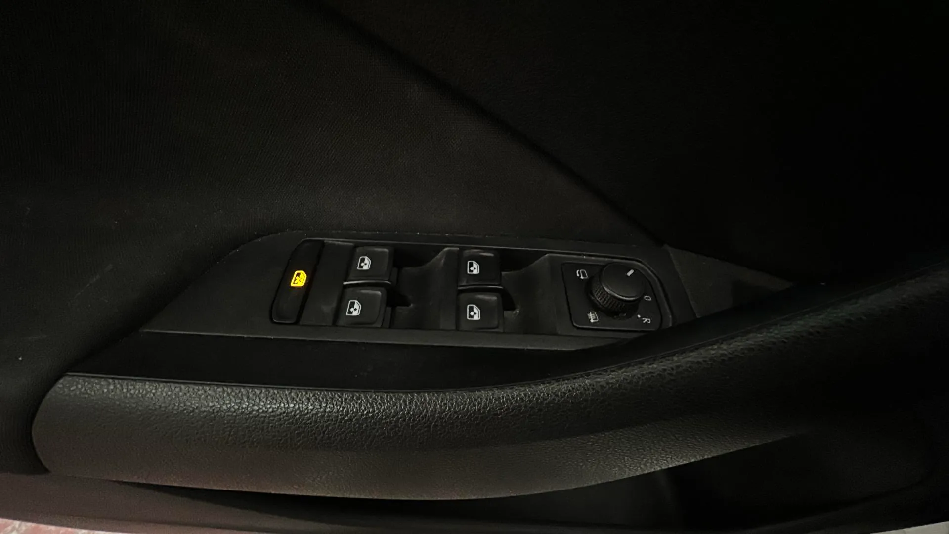 Škoda Kamiq 1.0 TSI Ambition - foto 15