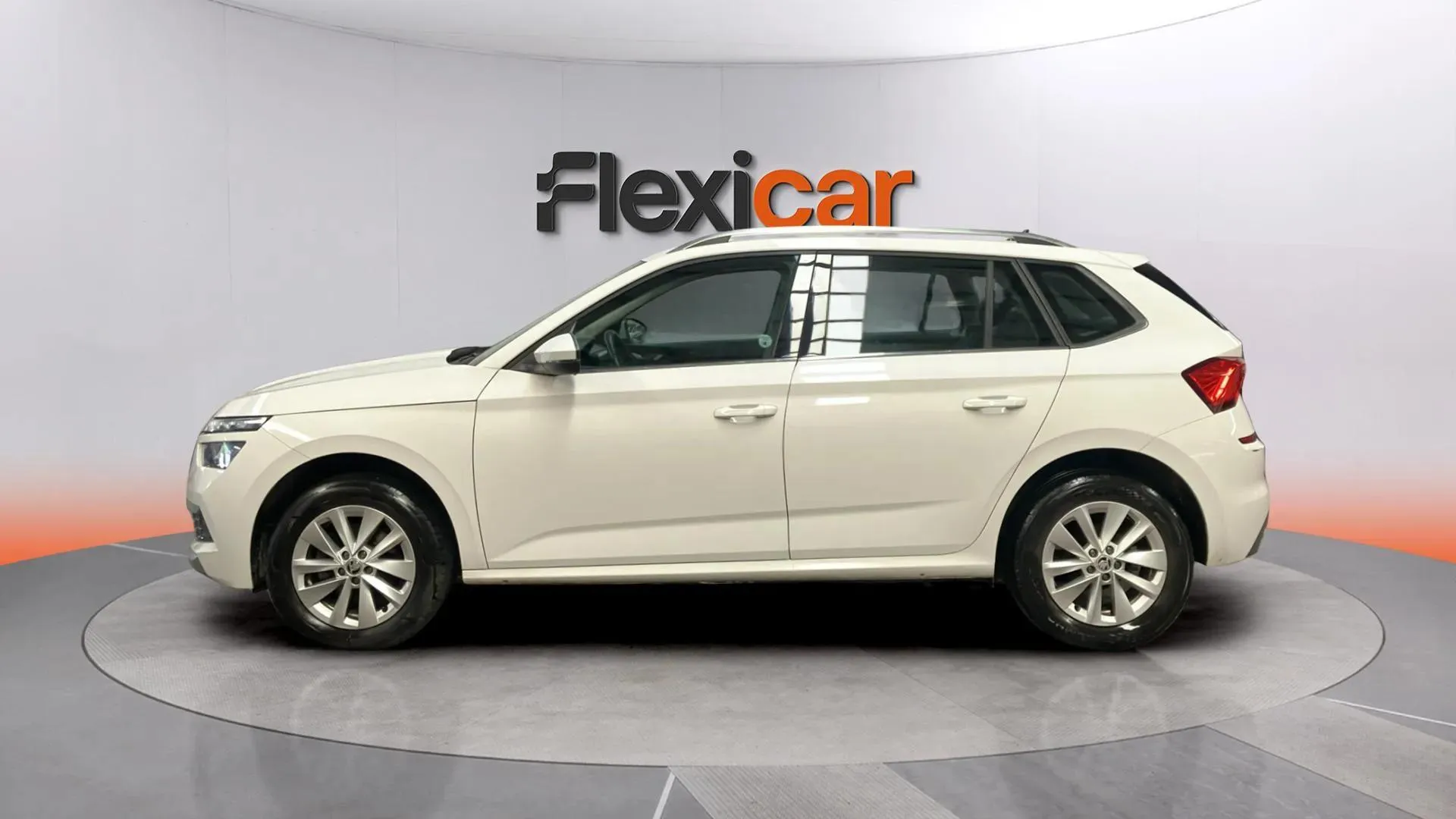 Škoda Kamiq 1.0 TSI Ambition - foto 2