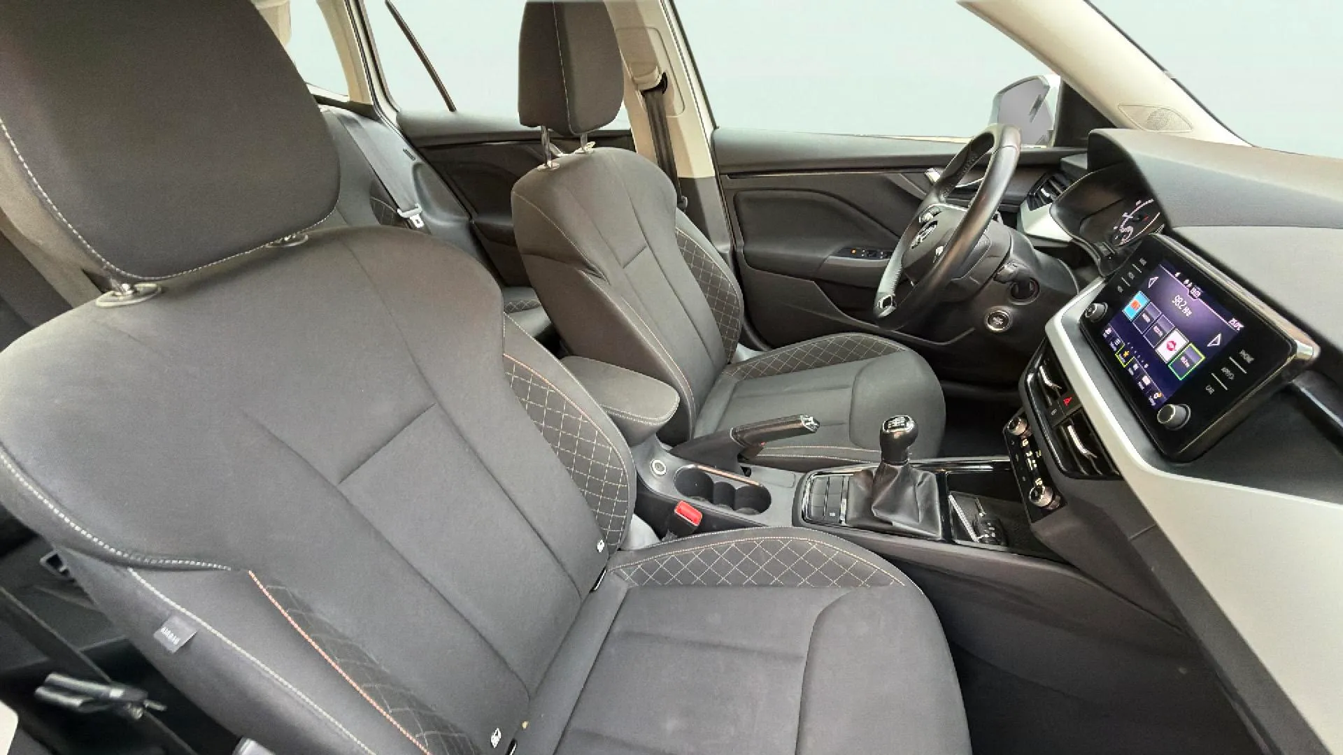 Škoda Kamiq 1.0 TSI Ambition - foto 15