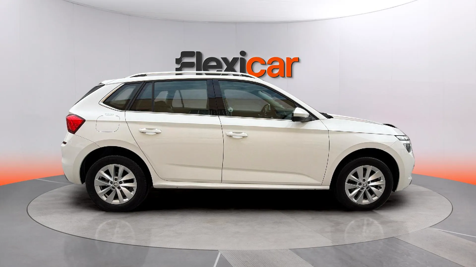 Škoda Kamiq 1.0 TSI Ambition - foto 8