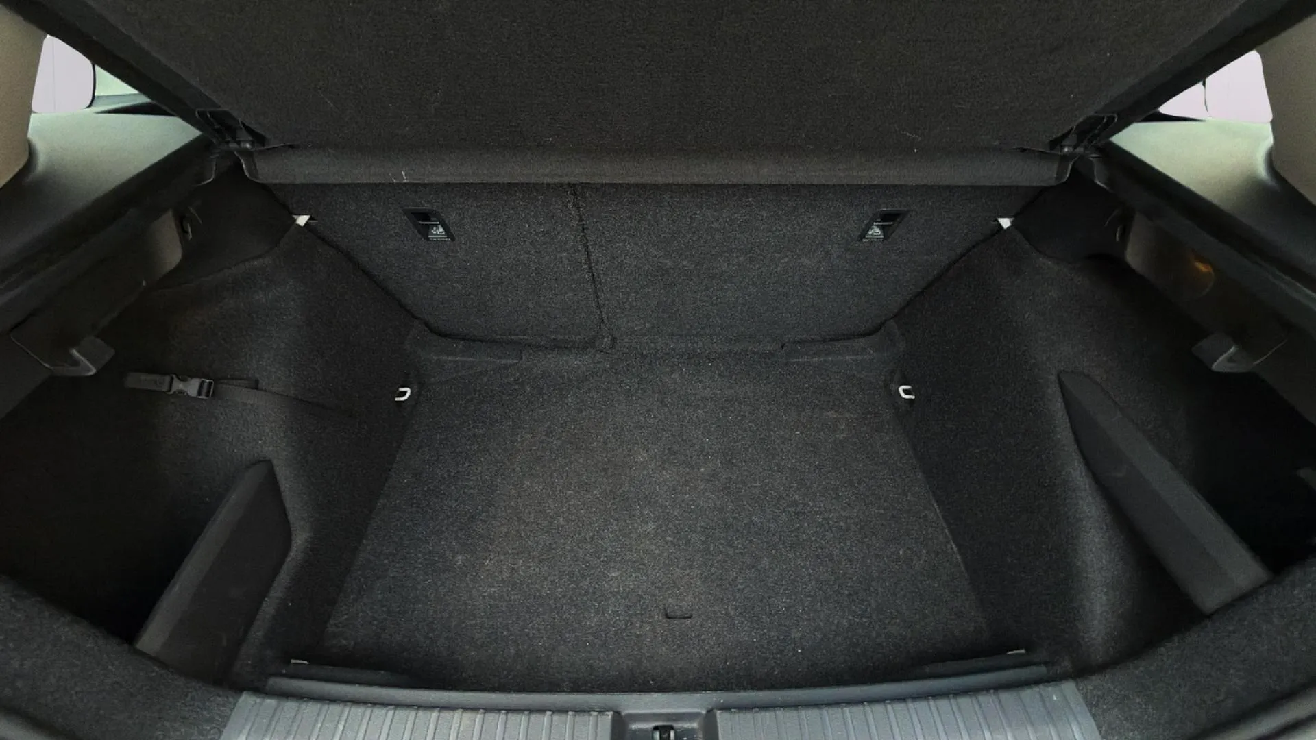Škoda Kamiq 1.0 TSI Ambition - foto 18
