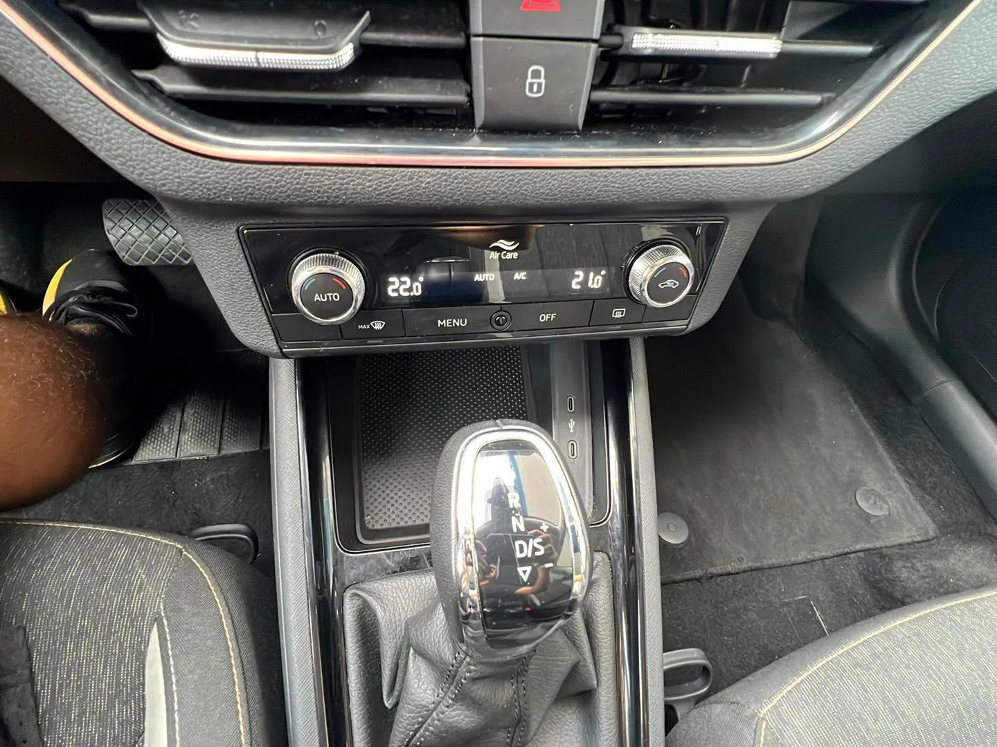 Škoda Kamiq 1.0 TSI DSG Ambition - foto 22