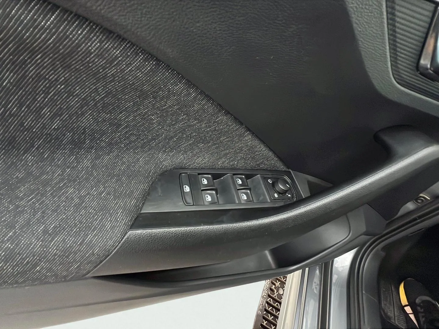 Škoda Kamiq 1.0 TSI DSG Ambition - foto 18