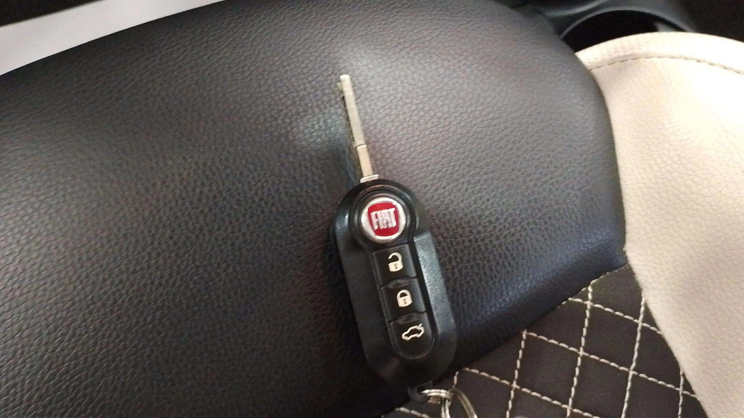 Fiat 500 Dolcevita 1.0 Hybrid - foto 22