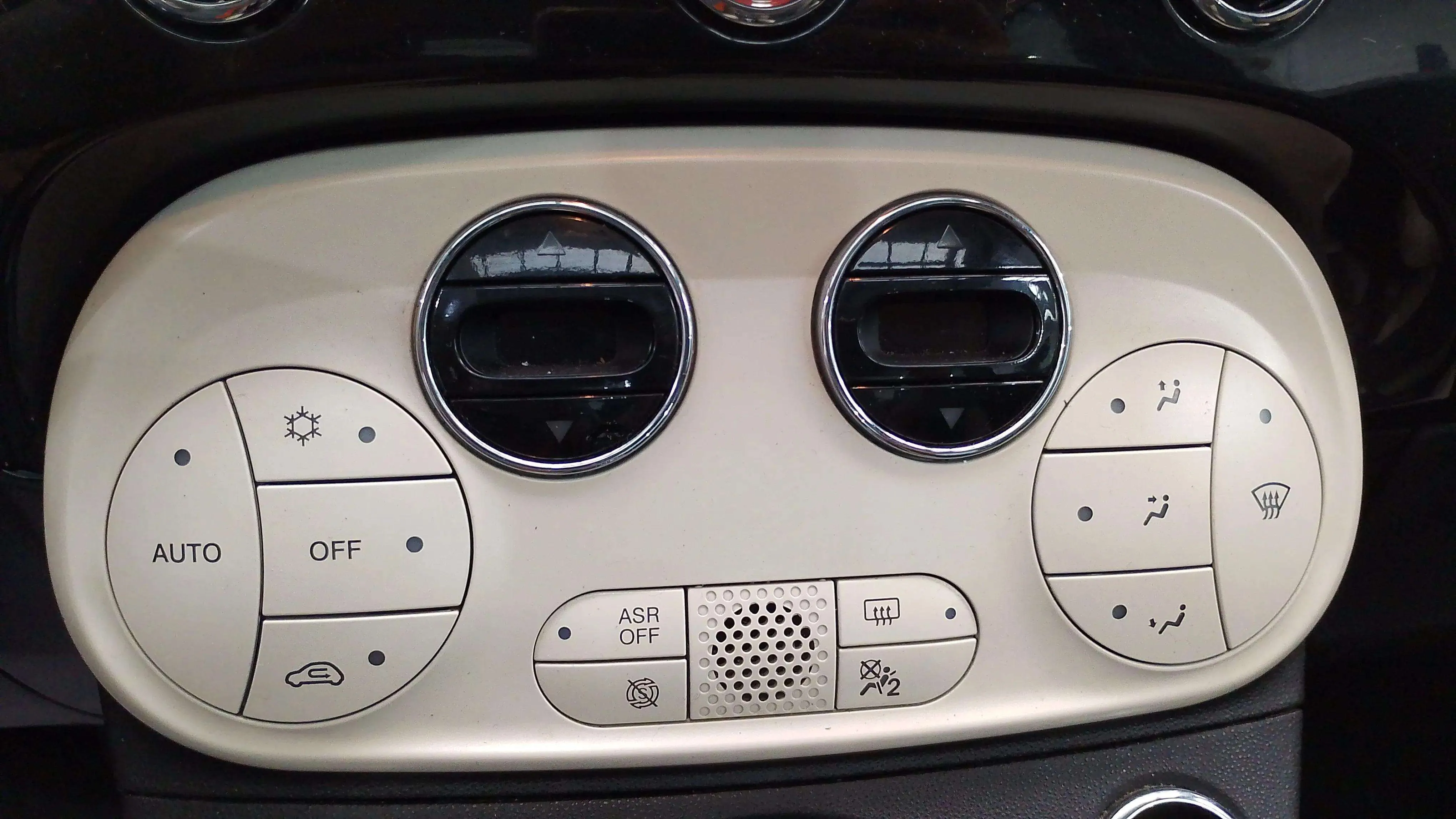 Fiat 500 Dolcevita 1.0 Hybrid - foto 18