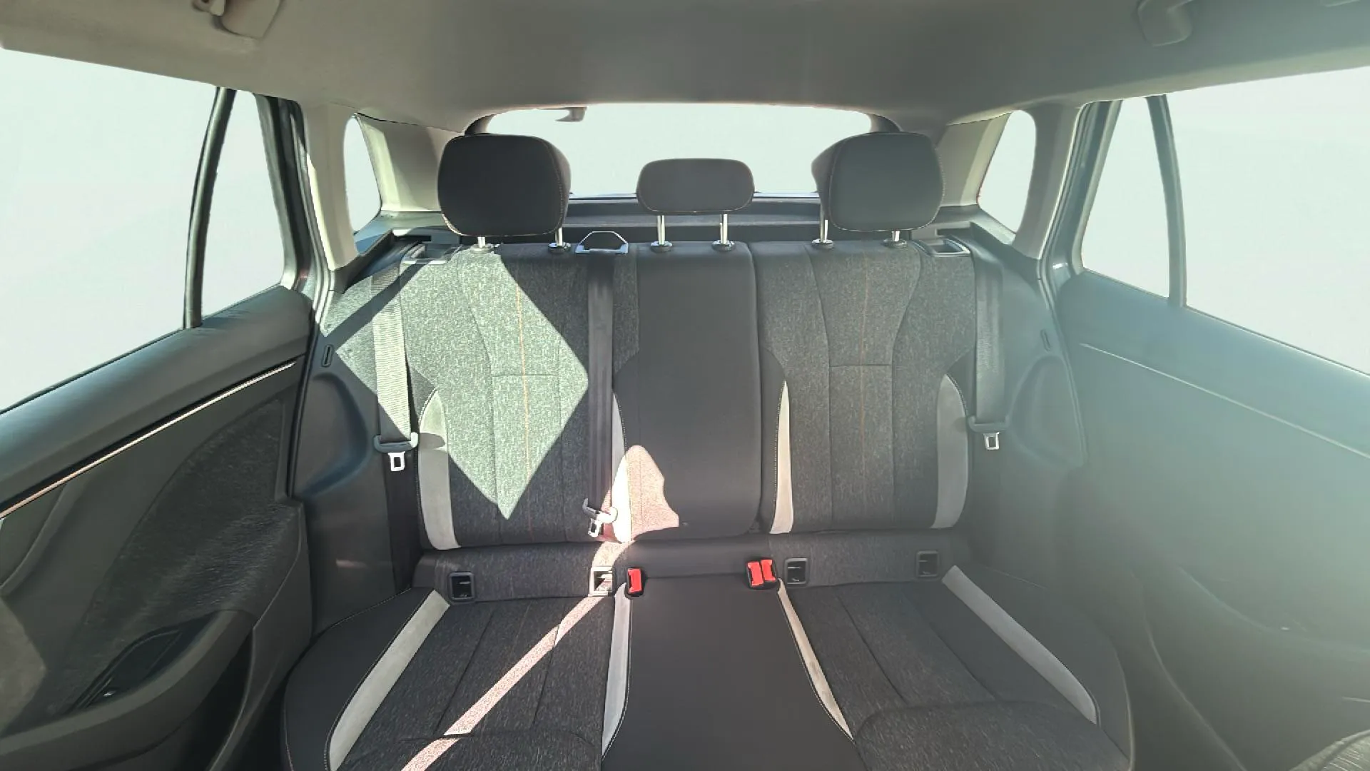 Škoda Kamiq 1.0 TSI DSG Ambition - foto 20