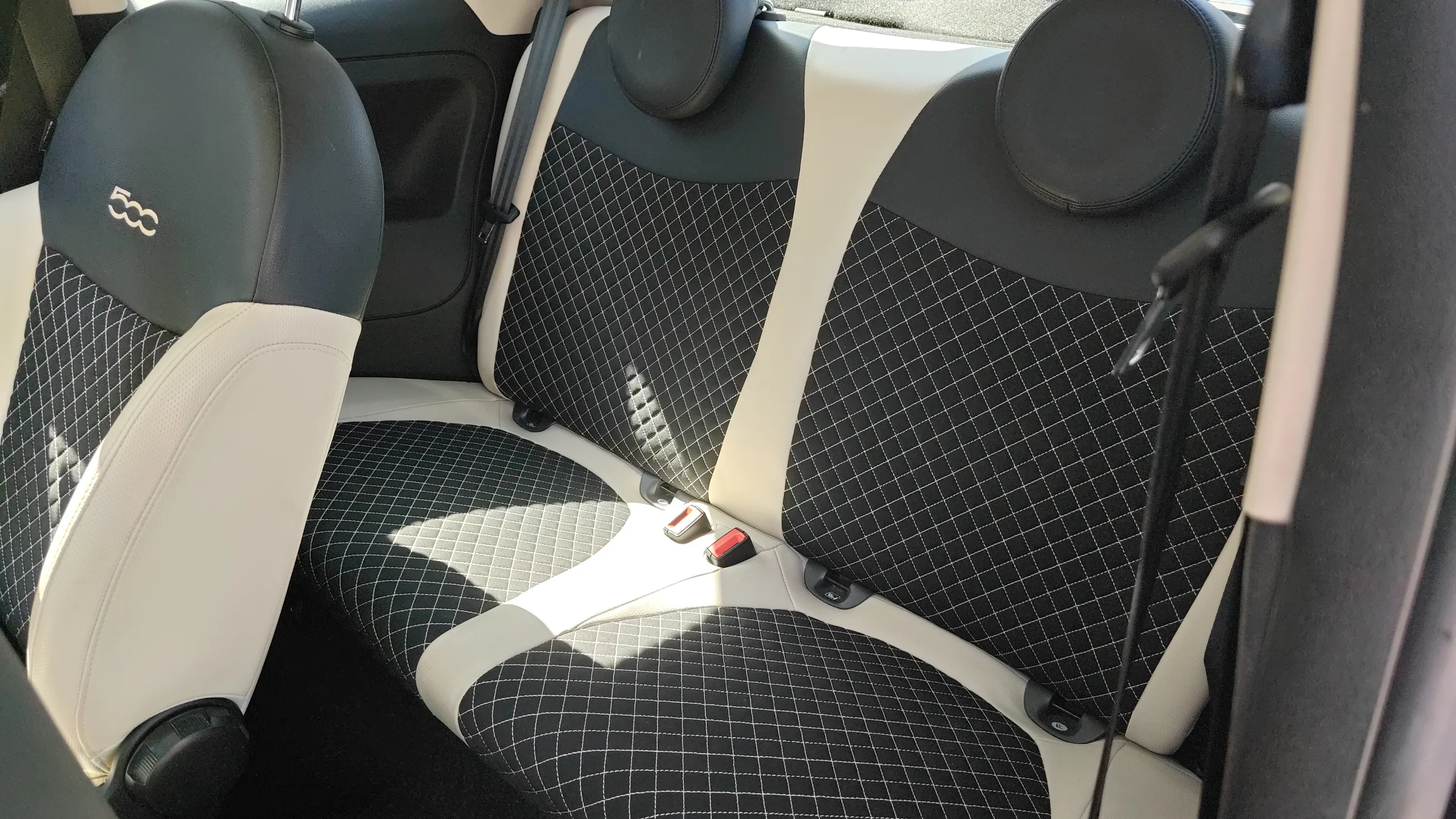 Fiat 500 Dolcevita 1.0 Hybrid - foto 11