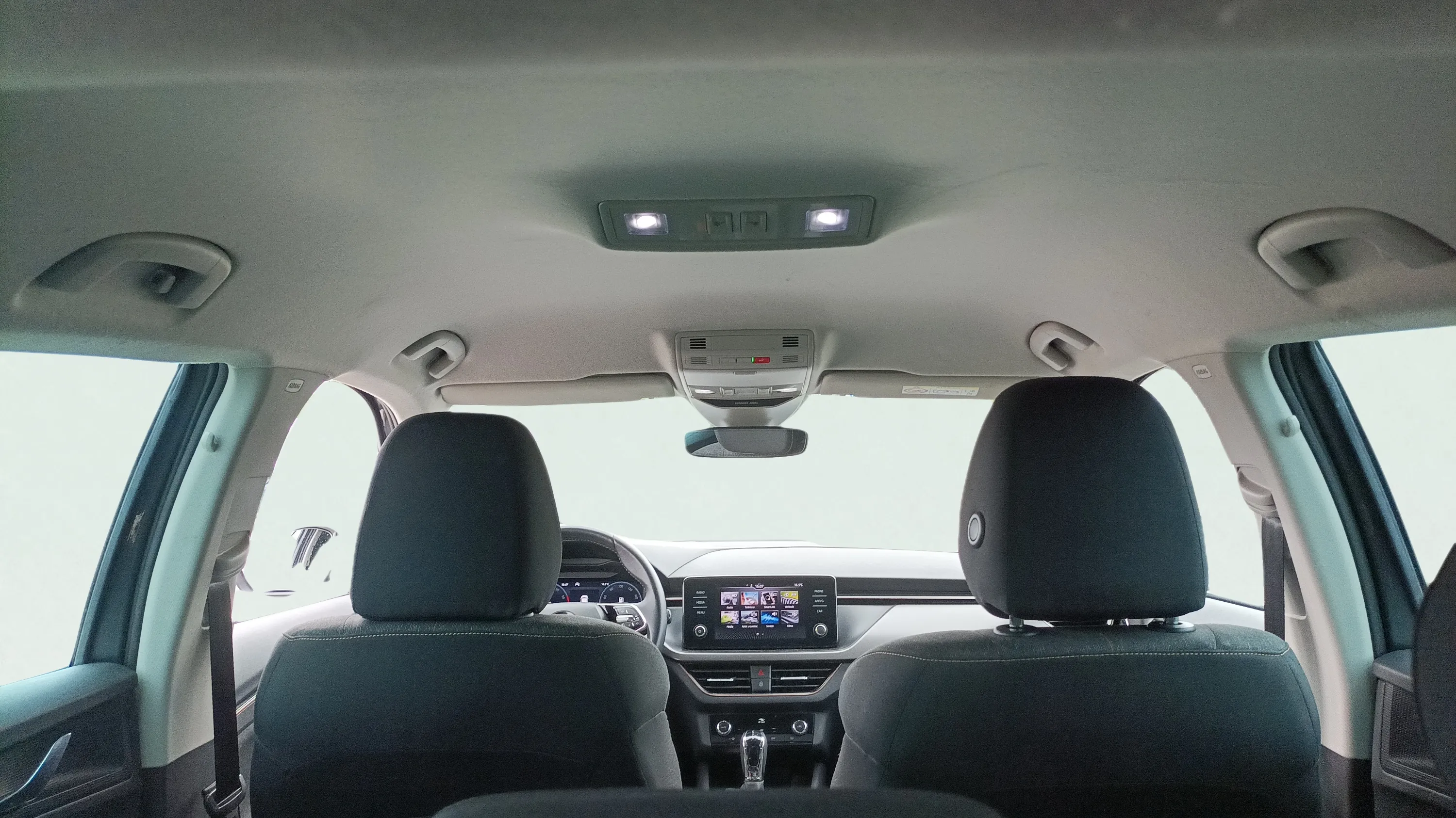 Škoda Kamiq 1.0 TSI Style - foto 19