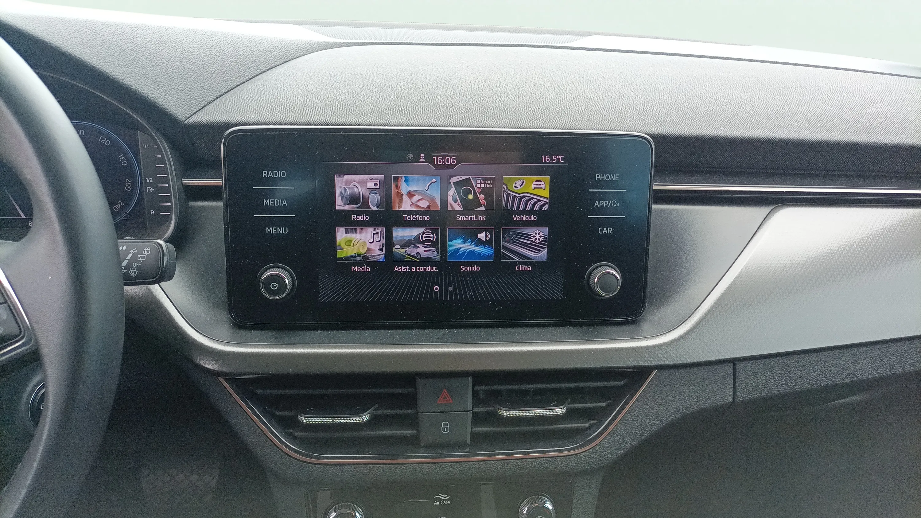 Škoda Kamiq 1.0 TSI Style - foto 13